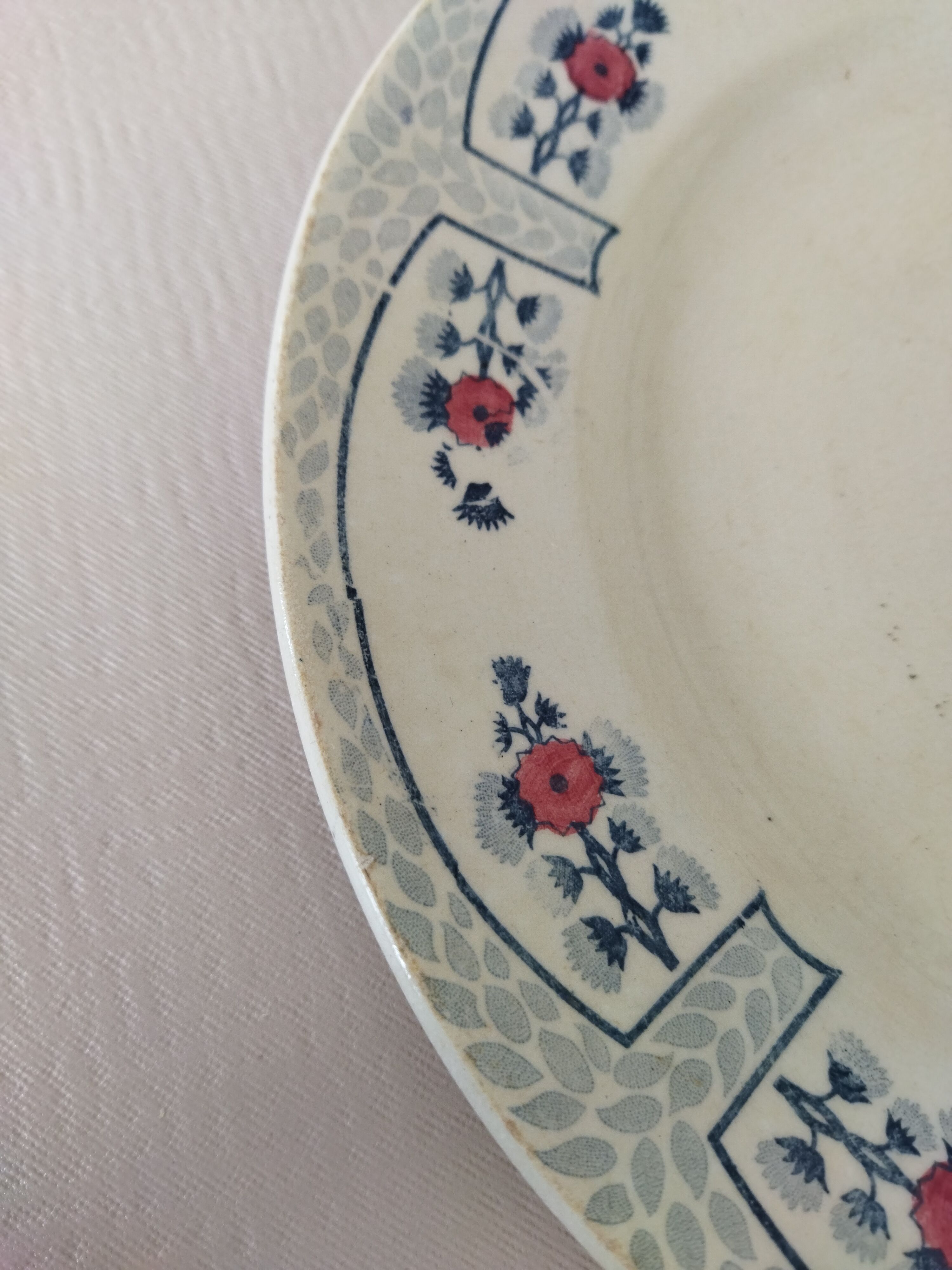 Creil Montereau flat plate, Toledo model