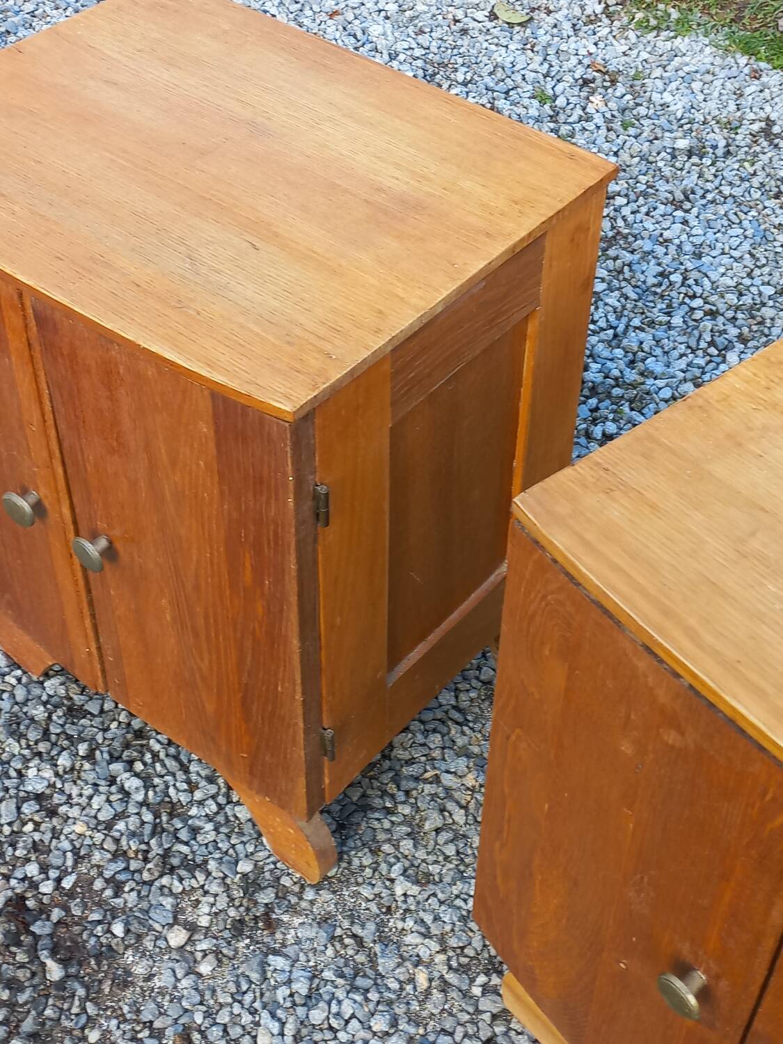 Pair of vintage bedside tables in blond and gilded oak from the 50s