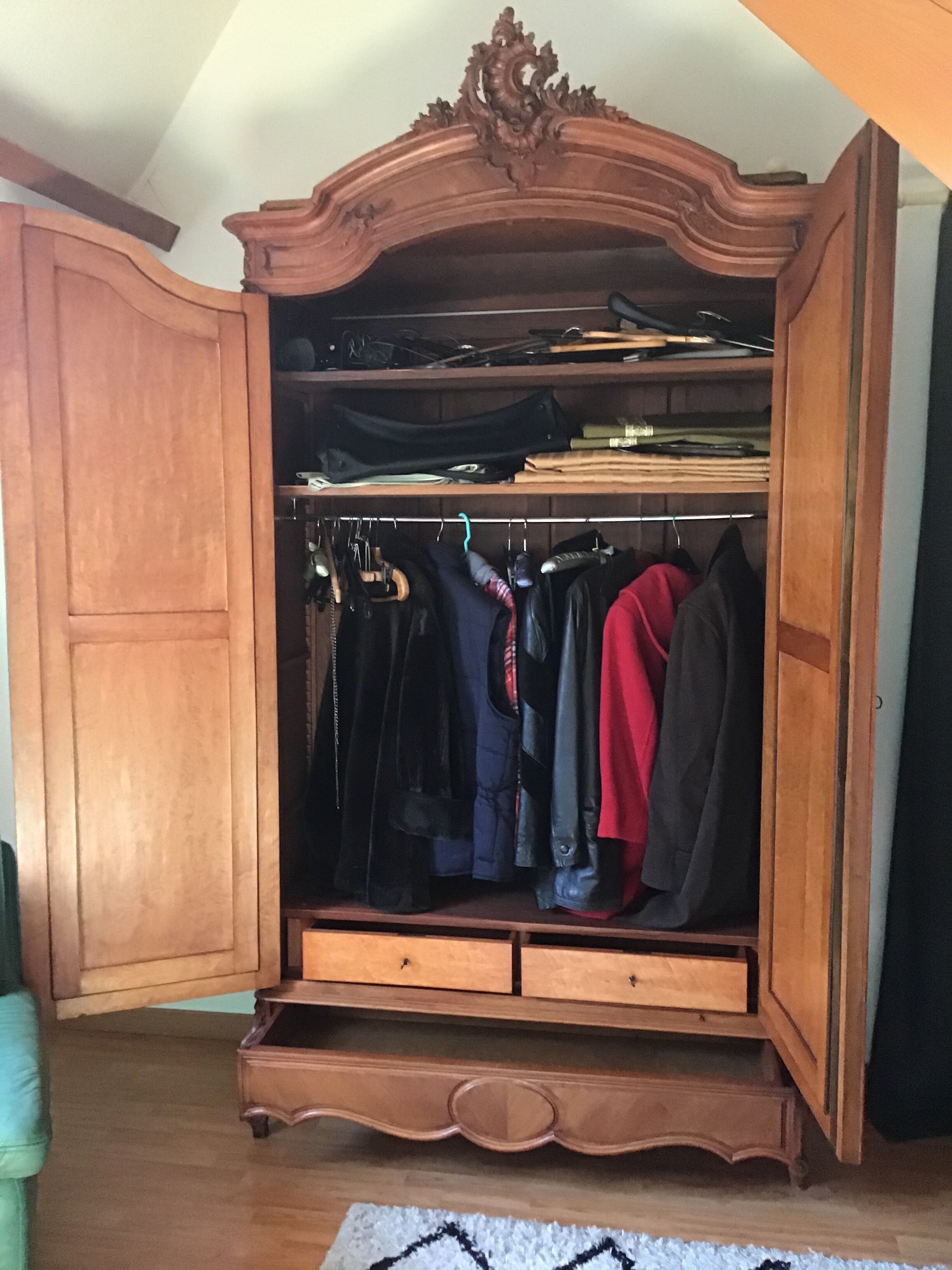 Armoire à glaces biseautées style Louis XV Selency