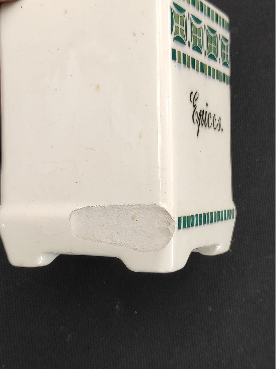 Kitchen pots in earthenware