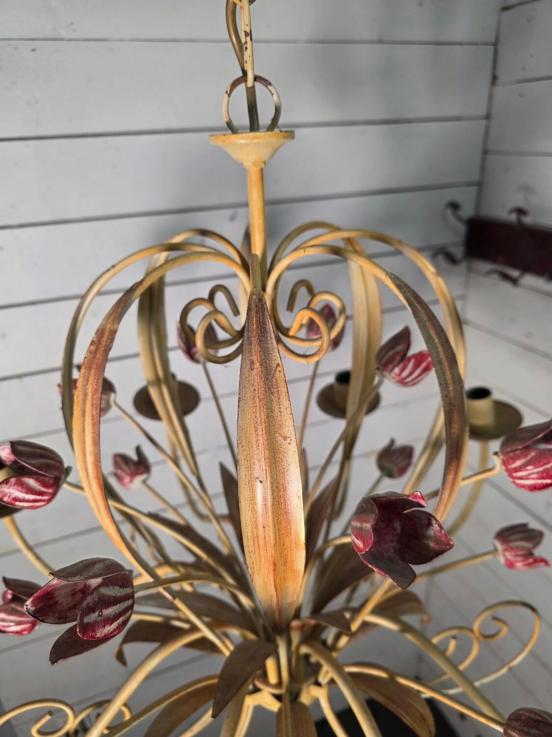 Wrought iron chandelier in Florentine style from the 1970s.