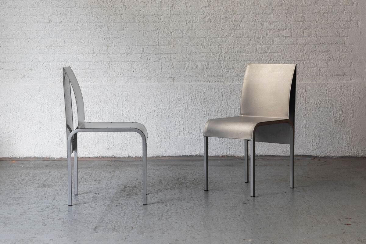 Set of 6 dining chairs in bent aluminum, 1980’s