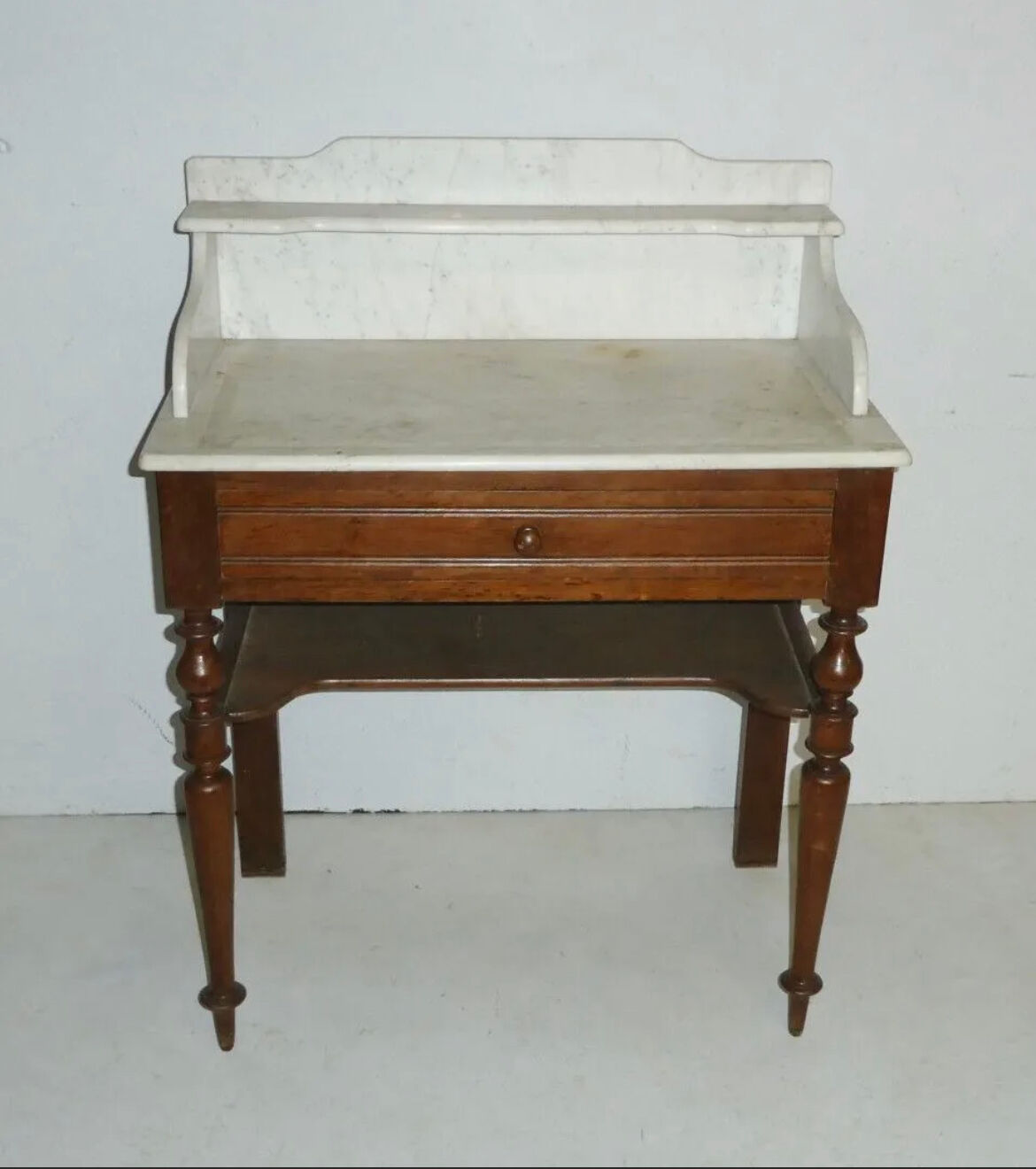 Toilet table - Hairdresser Louis Philippe