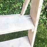Stepladder in rough wood