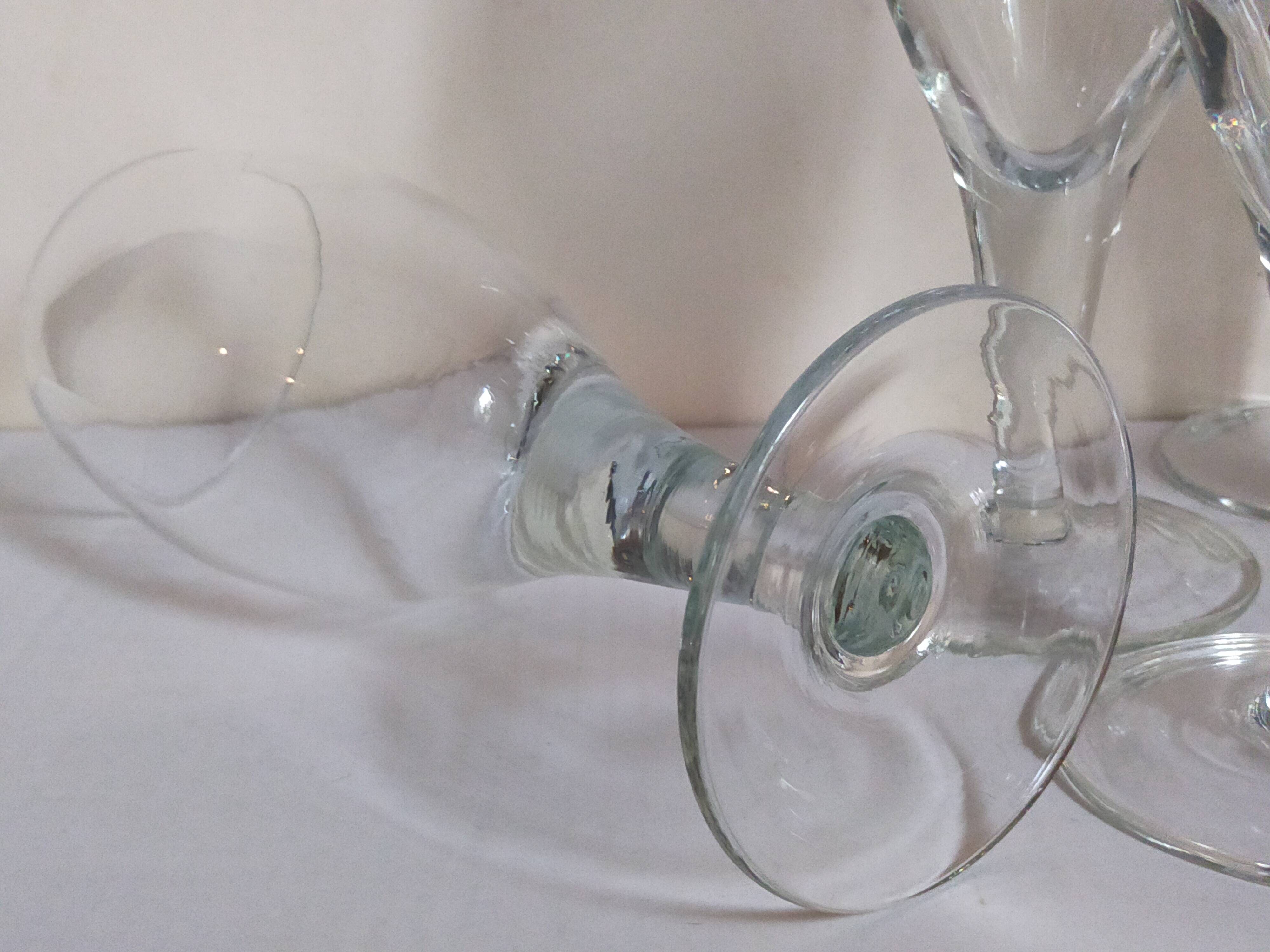 Six XXL blown glass stemmed glasses