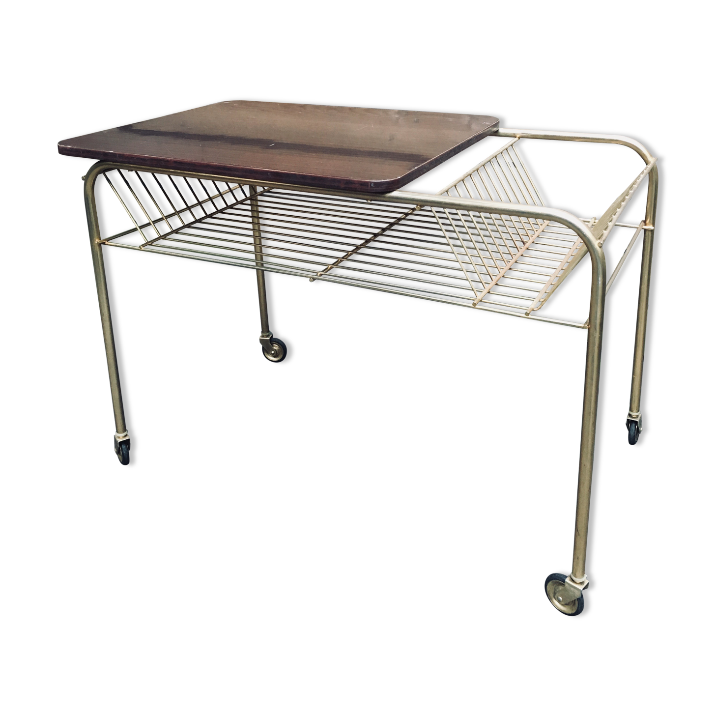 Piece of furniture to vinyl 45 rpm