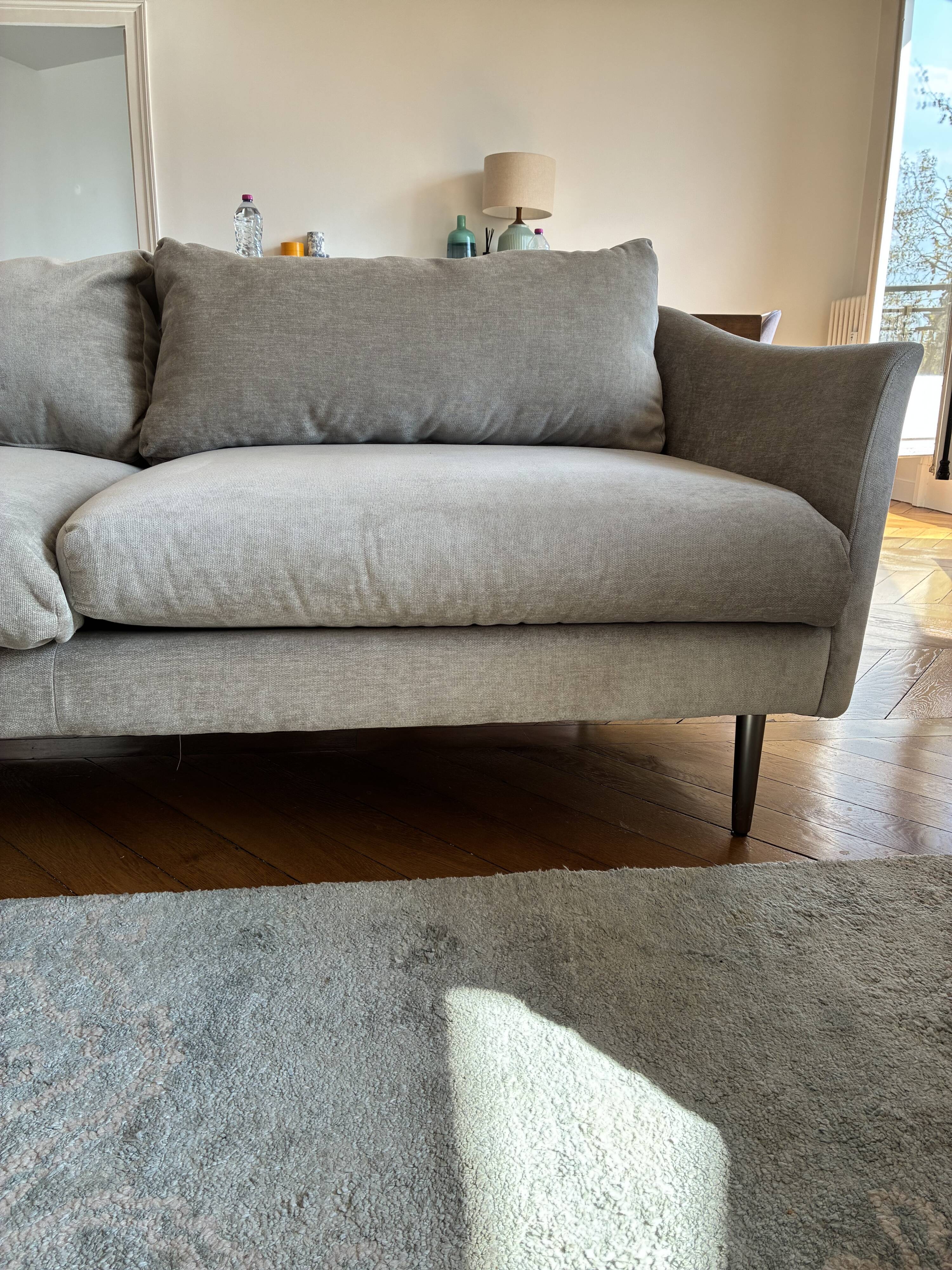 West Elm "Sloane" sofa, timeless design, 2-3 seats, 195 cm, 2 available.