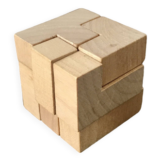 Wooden cube puzzle puzzle