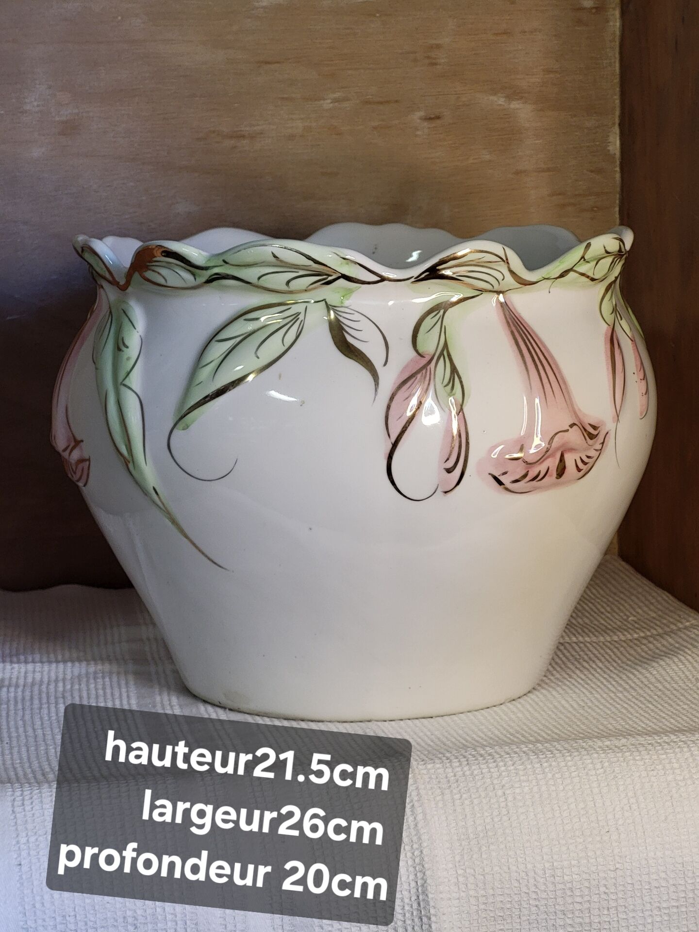 Vintage plant pot