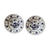 Set of two decorative hollow plates nineteenth century