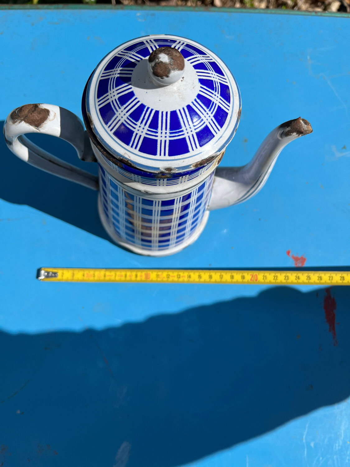 Enamelled coffee maker