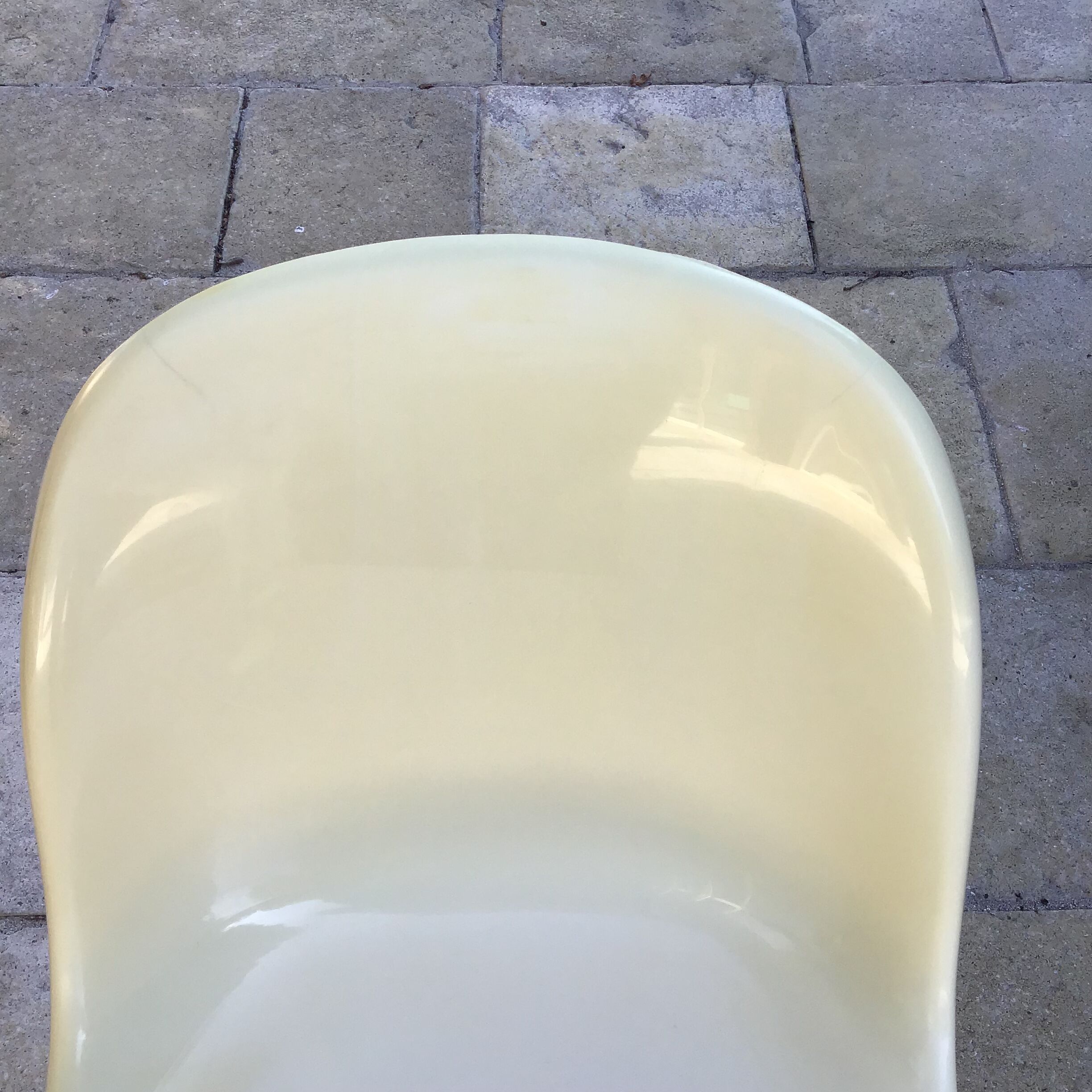 Suite de quatre chaises Casala