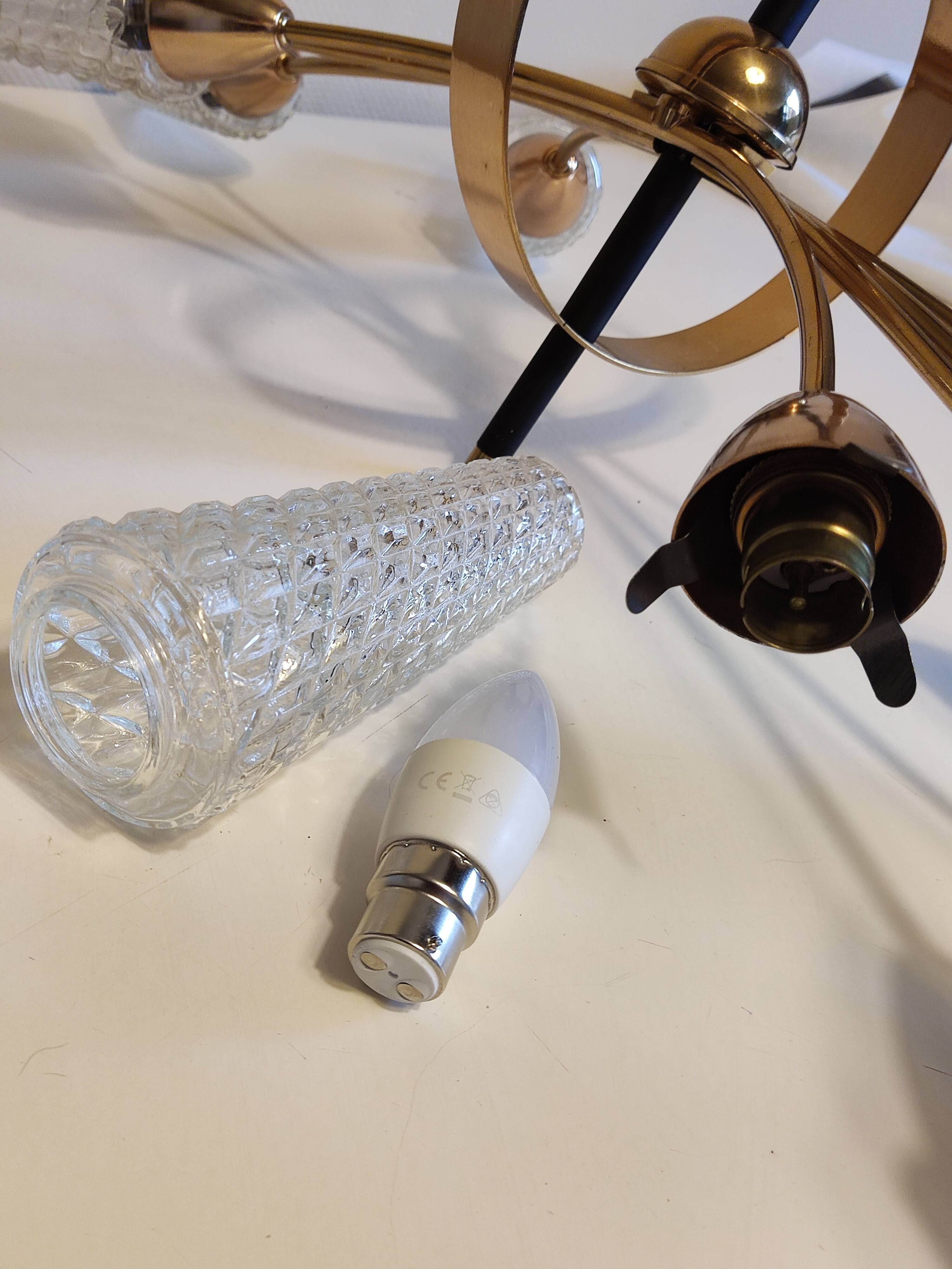 Arlus 8-light chandelier