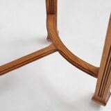 Timeless French Art Deco carved oval side table in oak, 1930s