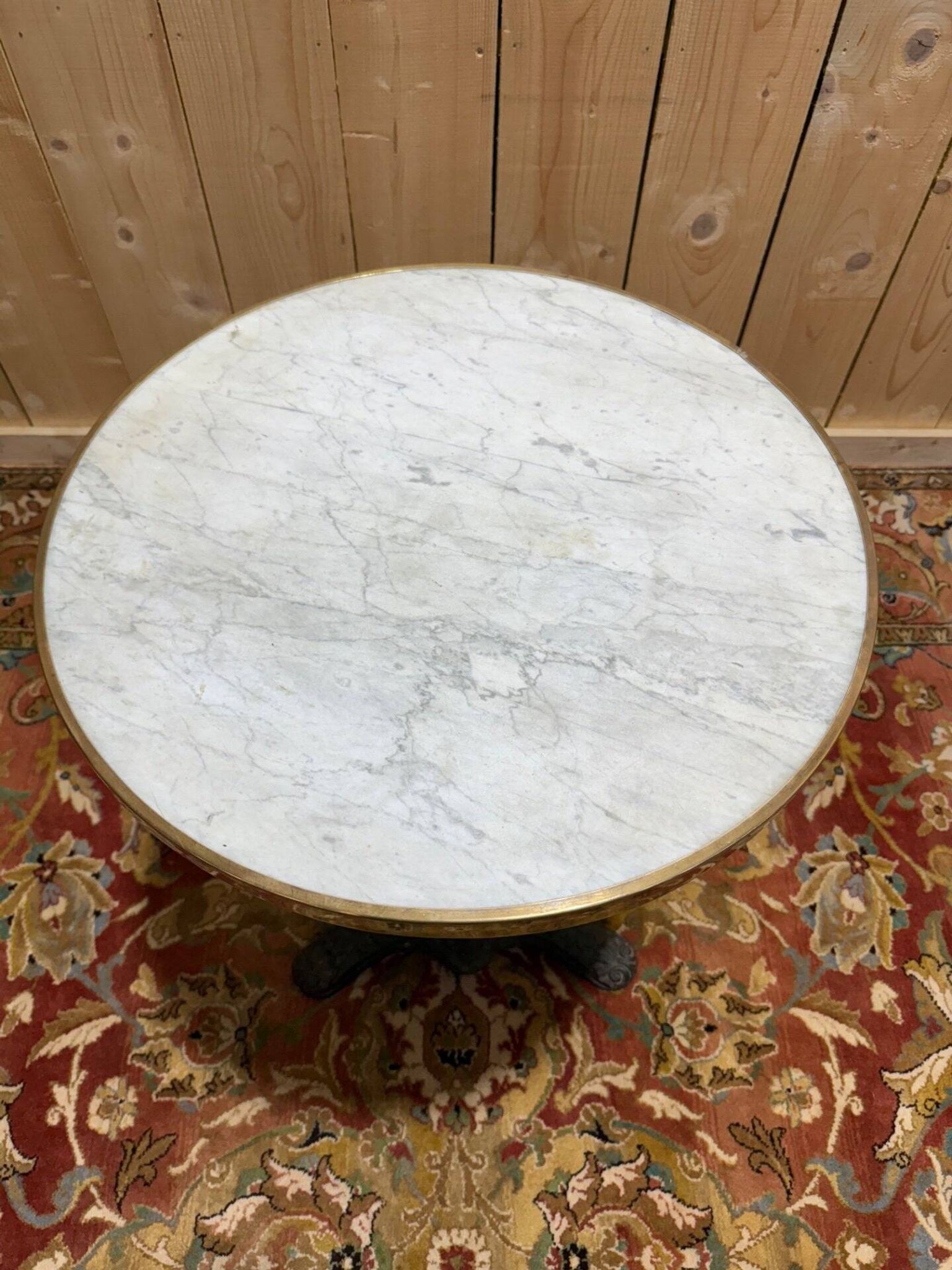 Guéridon rond de bistrot en fonte et marbre