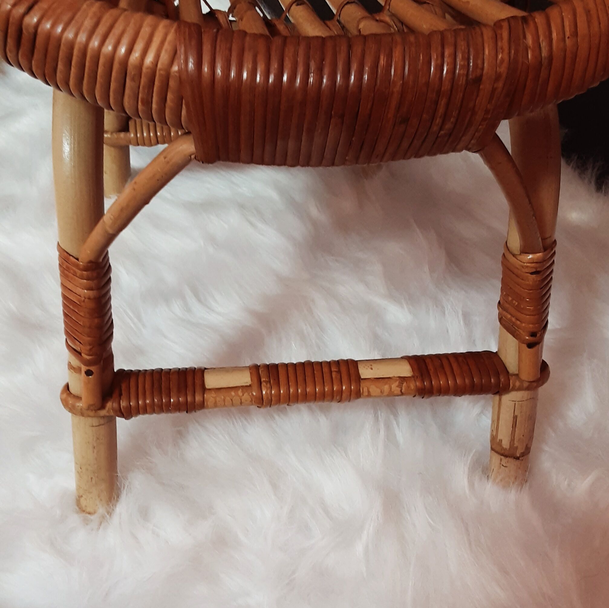 Fauteuil enfant en rotin vintage