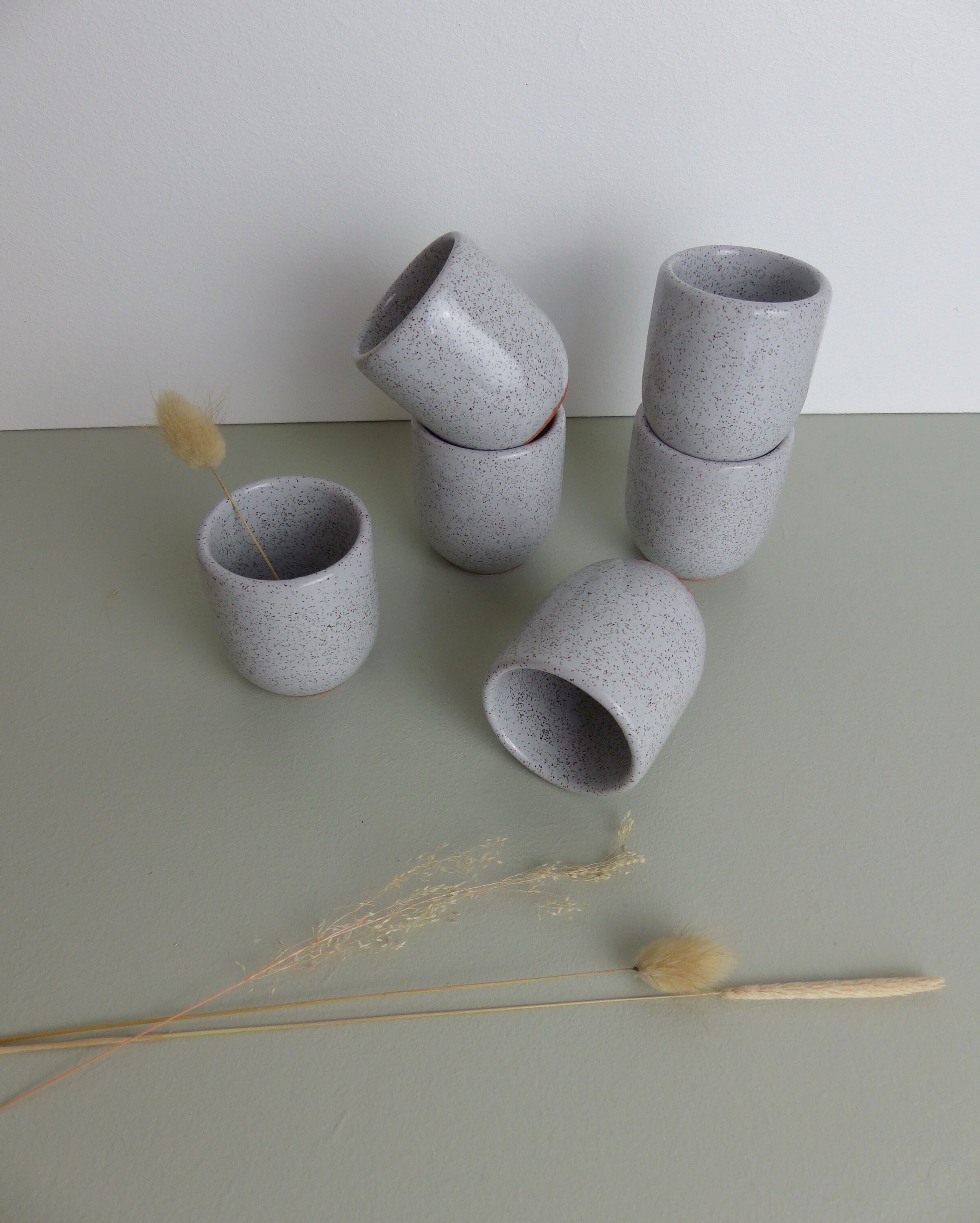 Set de 6 coquetiers petites tasses en grès moucheté