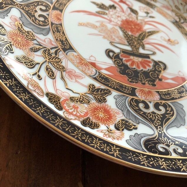 Ancient Japanese plate, hand-painted
