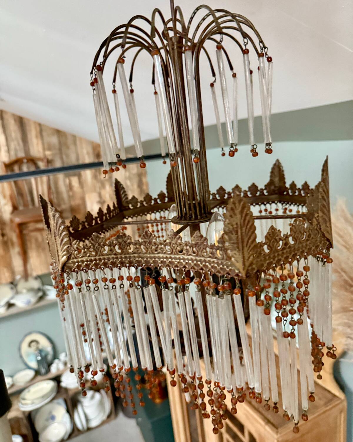 Tassel pendant light