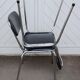 Paire de chaises vintage skaï et chrome
