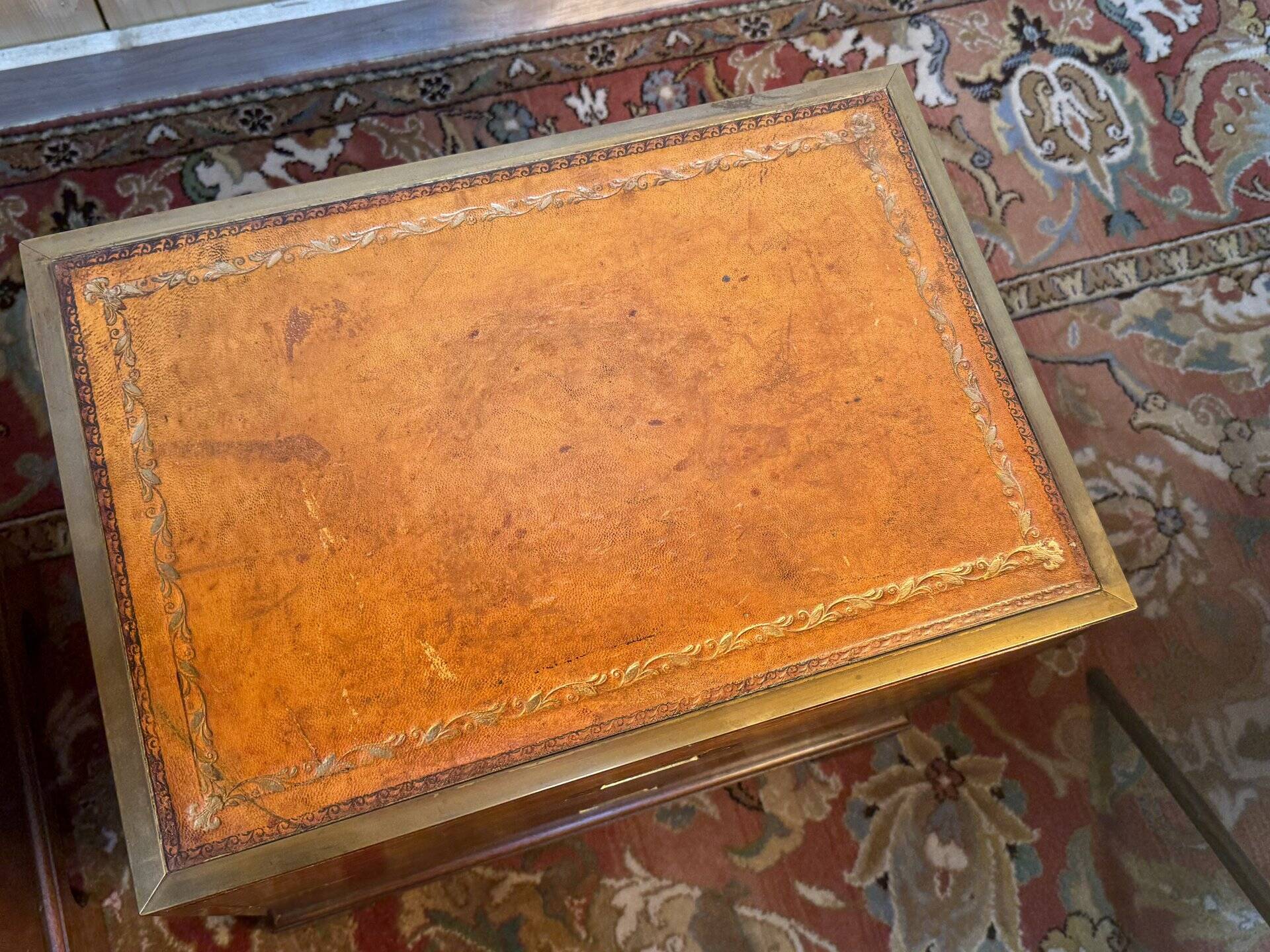 Paire de tables de chevet marine de bateau en acajou