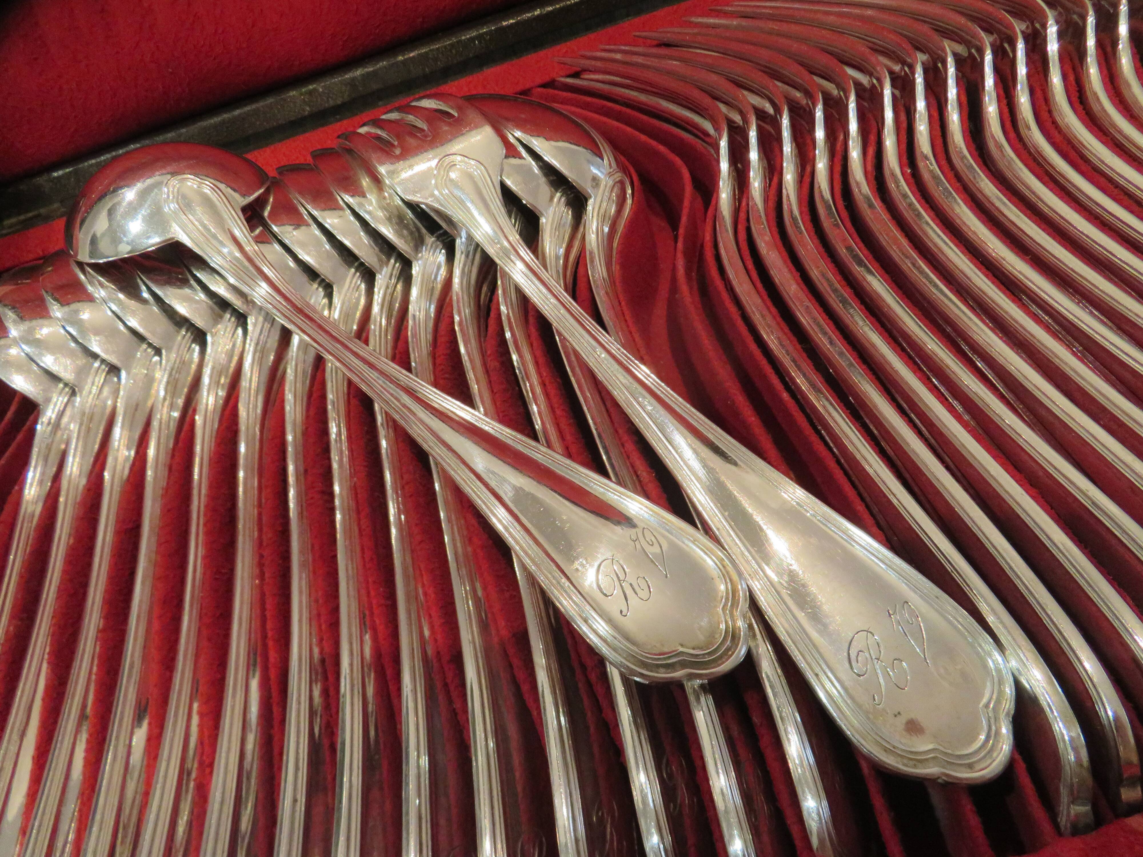 15 Christofle Spatours engraved RV 21.8cm table cutlery 30p early 20th century