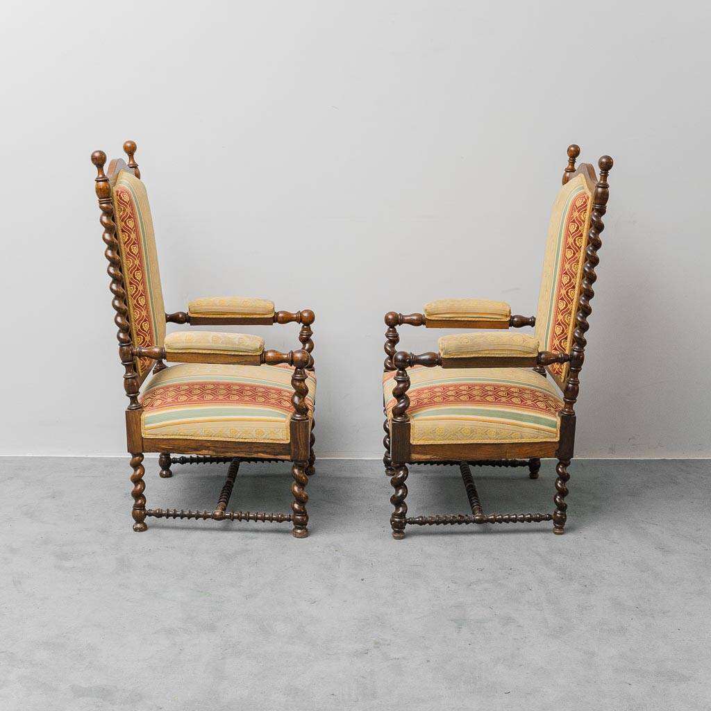Pair of antique armchairs in wood and fabric with armrests – Classic style