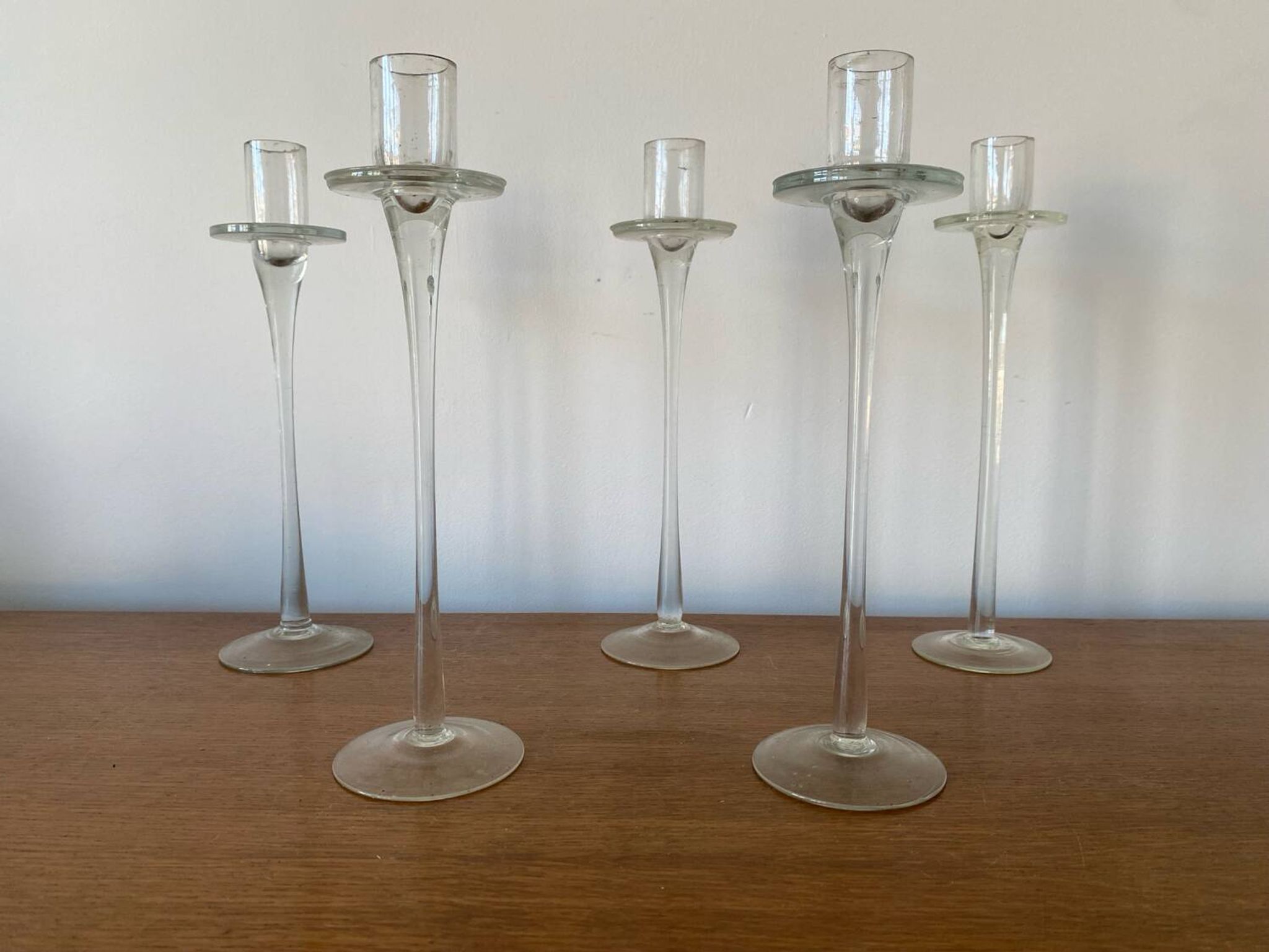 Set of 5 tulip candle holders in clear molded glass vintage decoration