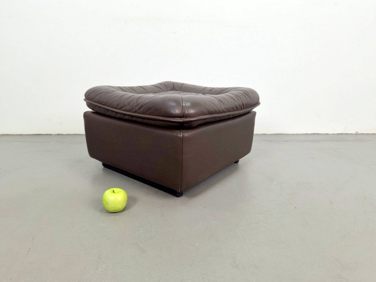 Mid-Century DS 11 Ottoman in Brown Leather from de Sede, Switzerland, 1960s