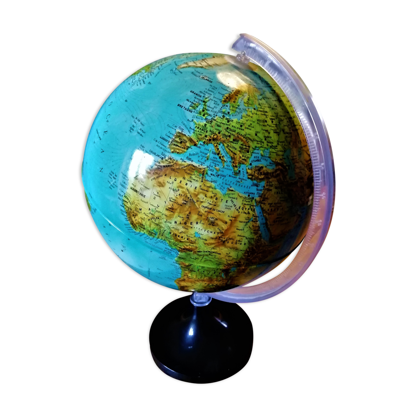 Bright globe of the 1970s