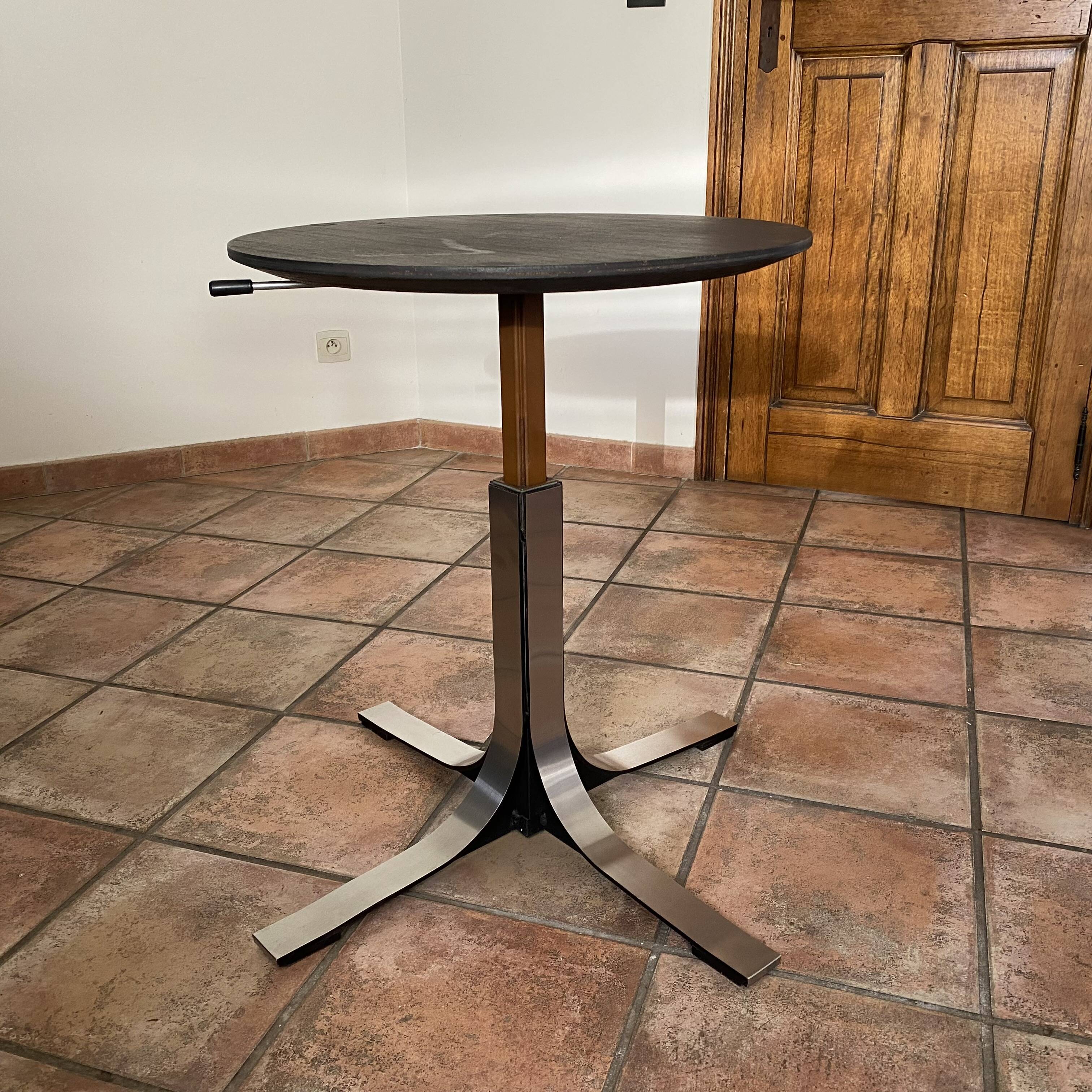 Table vintage modulable. 1970. Inox et verre. Italie.