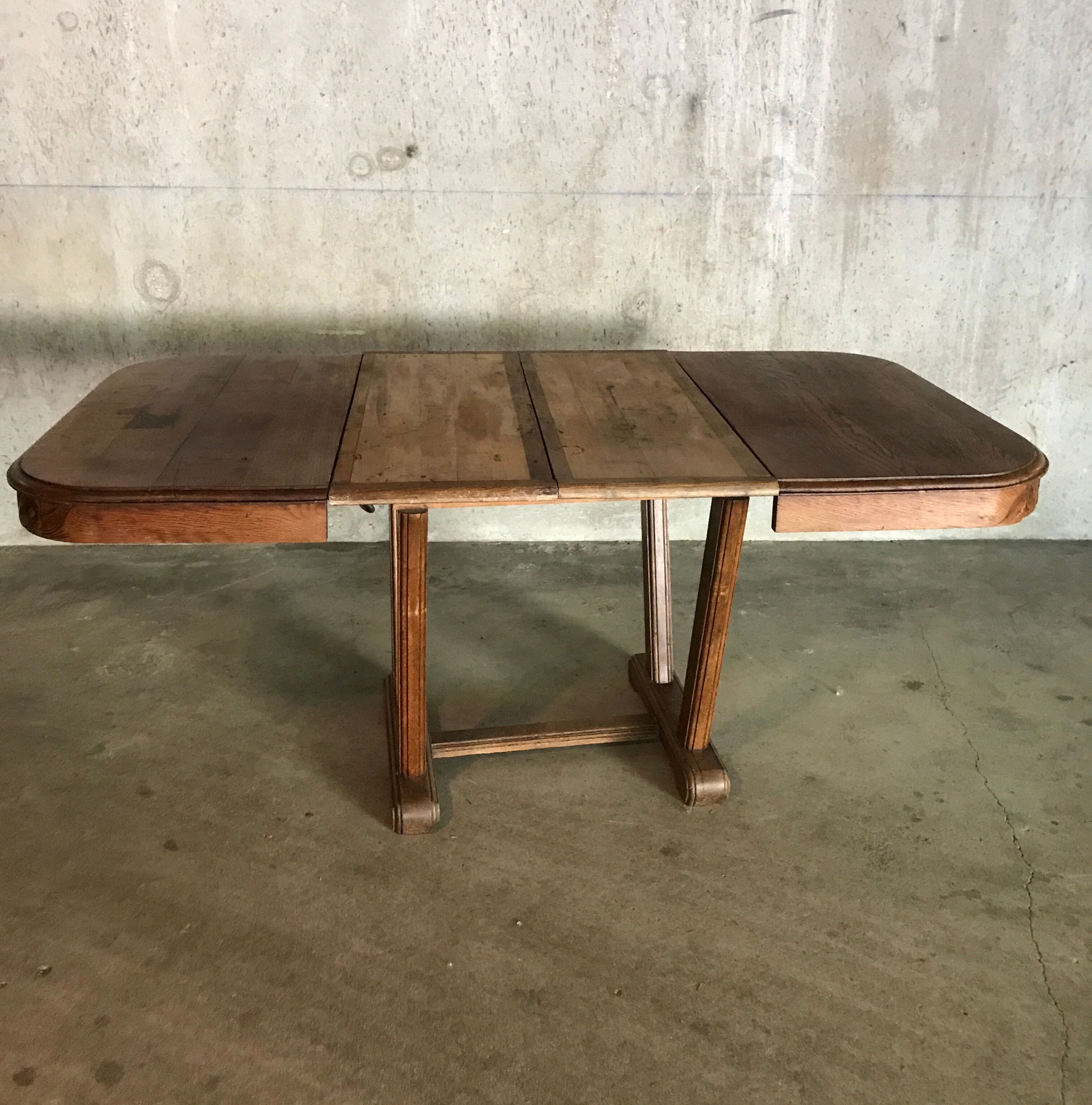 Art deco dining table