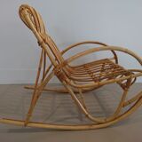 Fauteuil à bascule en rotin