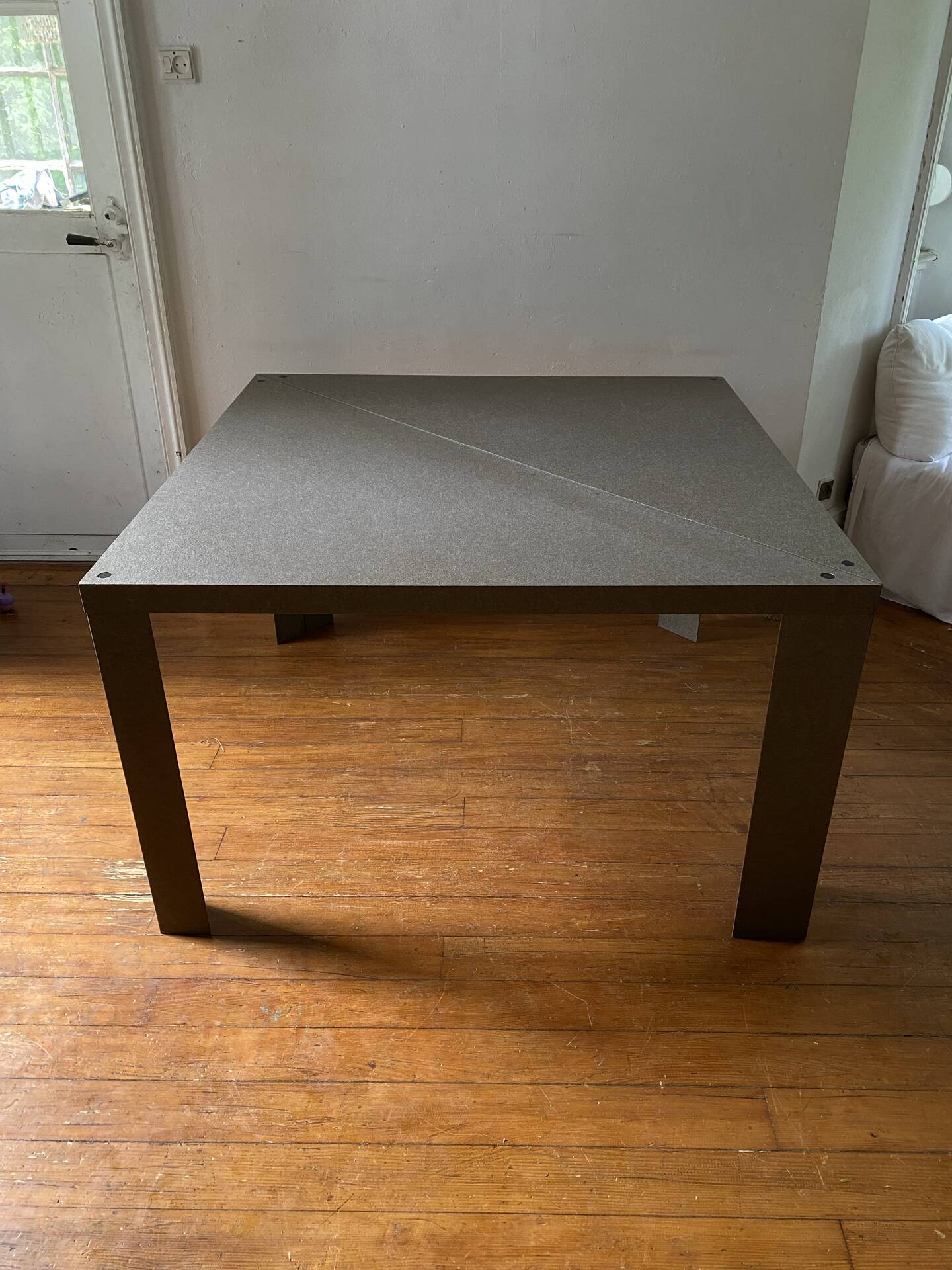 Deux tables Cassina Tangram par Massimo Morozzi vintage design Italie