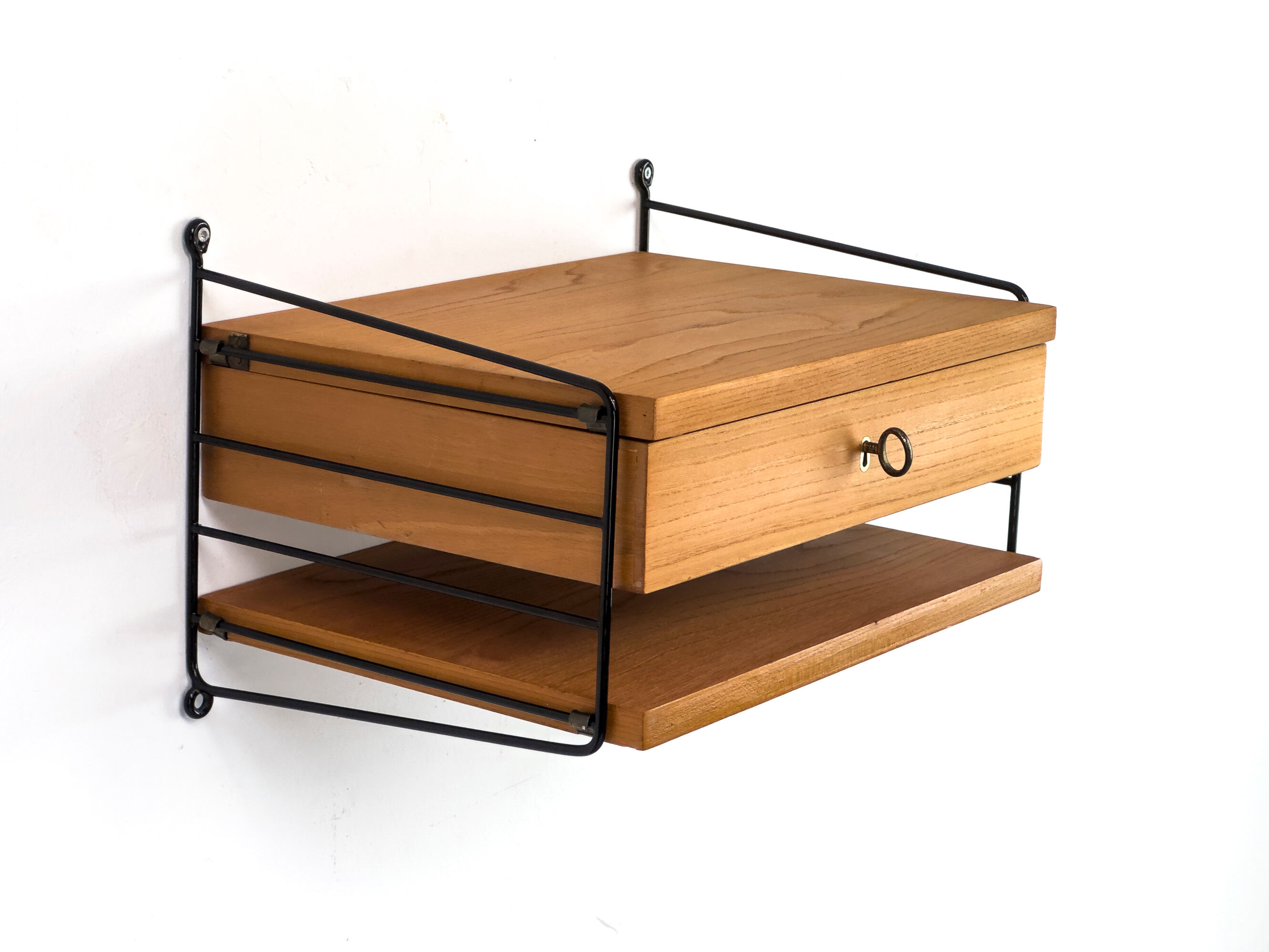 Étagère murale Kajsa & Nils Strinning pour String, 1960s
