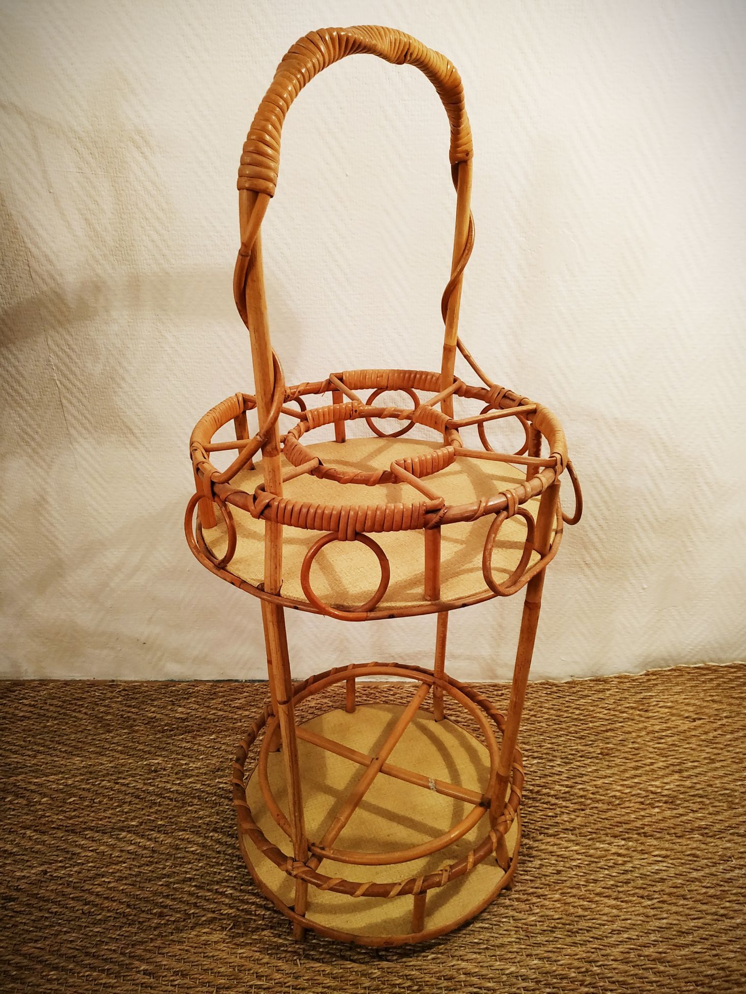Rattan service bottle holder