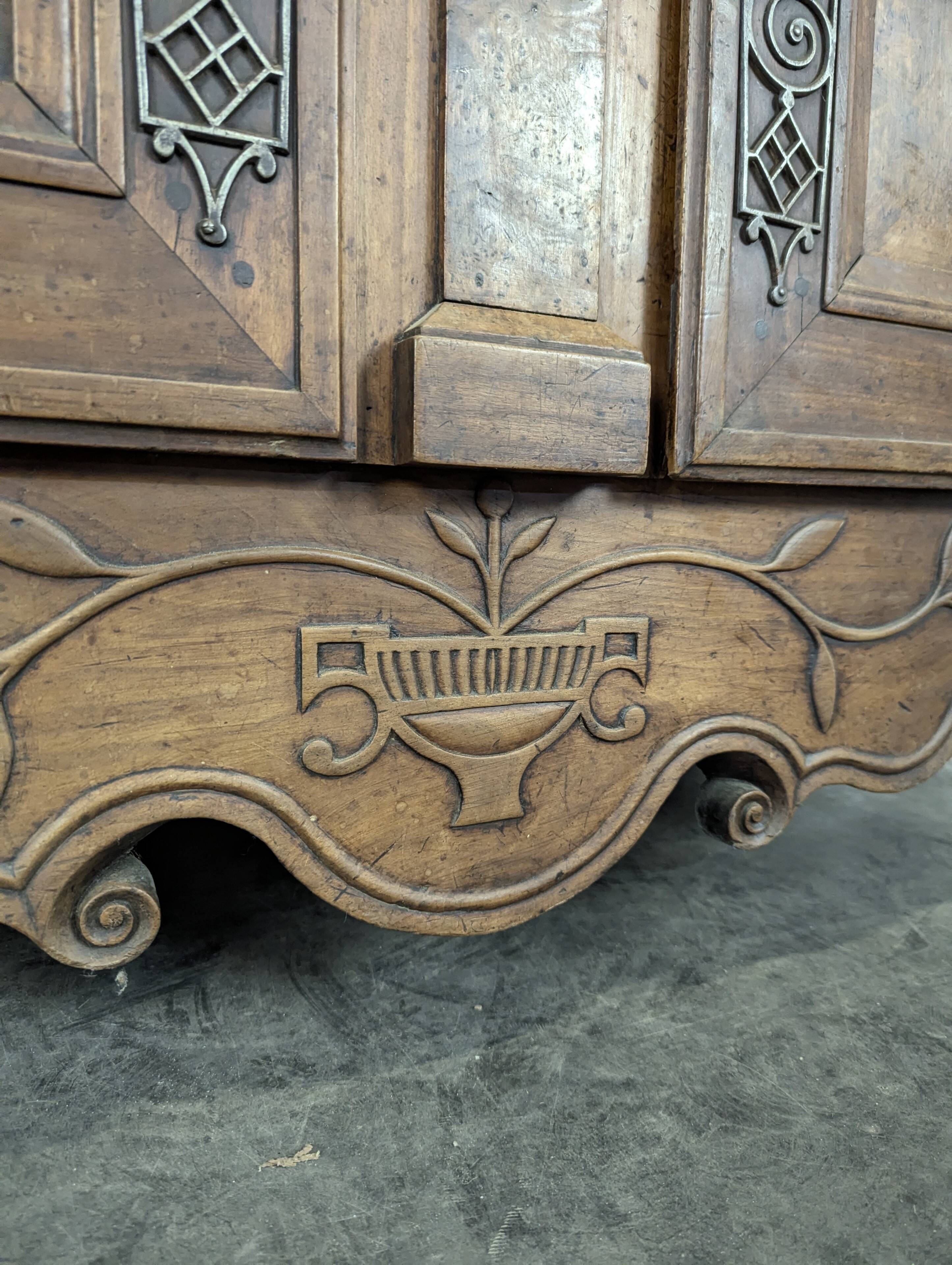Louis XV-style buffet in walnut and burl with openwork fittings.