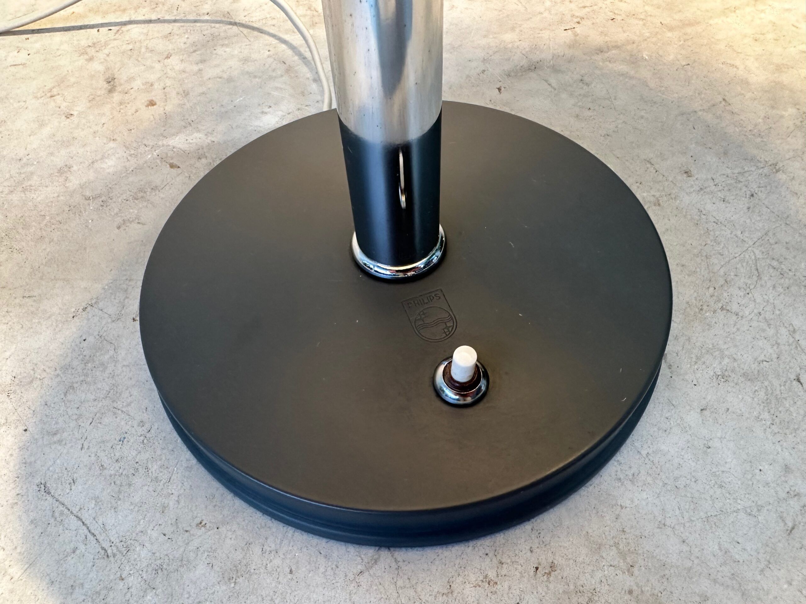 Vintage Philips Louis Kalff Timor lamp