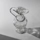 Carafe vintage en verre pressé des années 1960, verre clair sculptural avec texture à motifs et bouchon