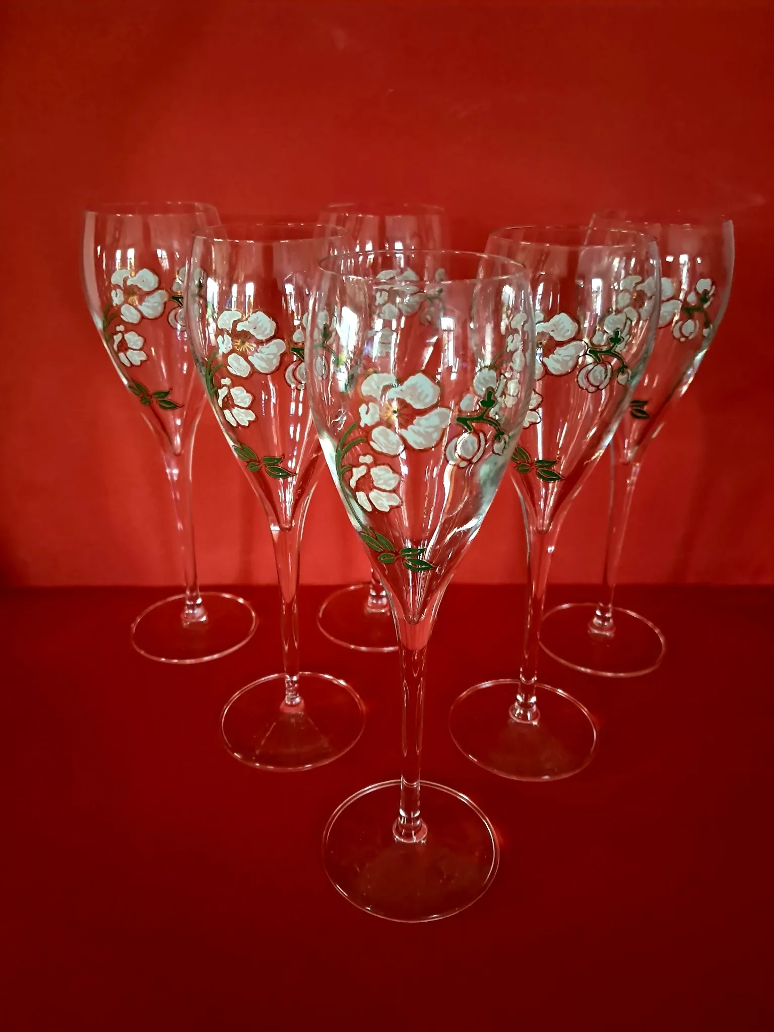 6 Perrier Jouet Belle Epoque champagne flutes in original box.