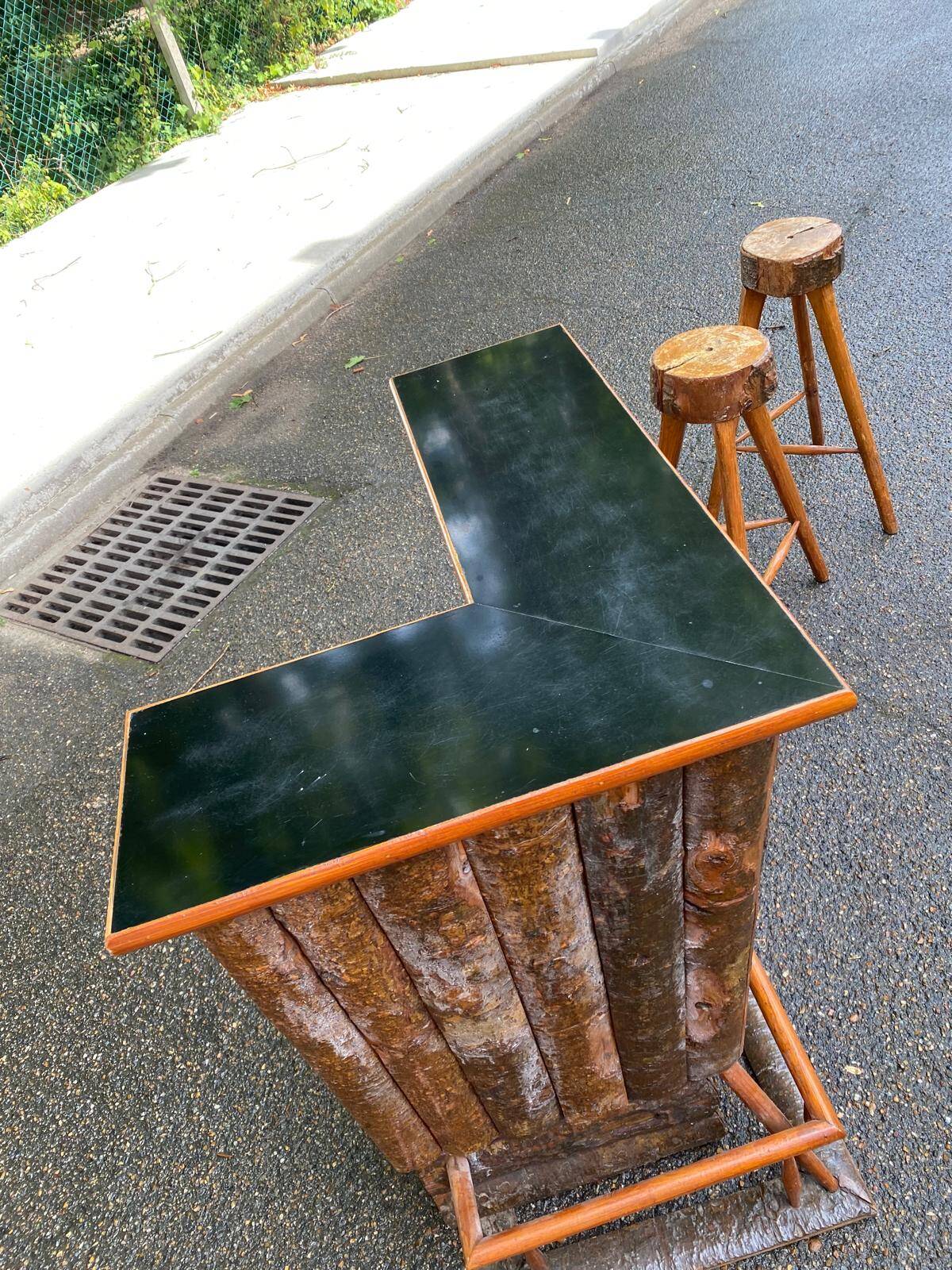 Brutalist wooden bar cabinet with 2 stools