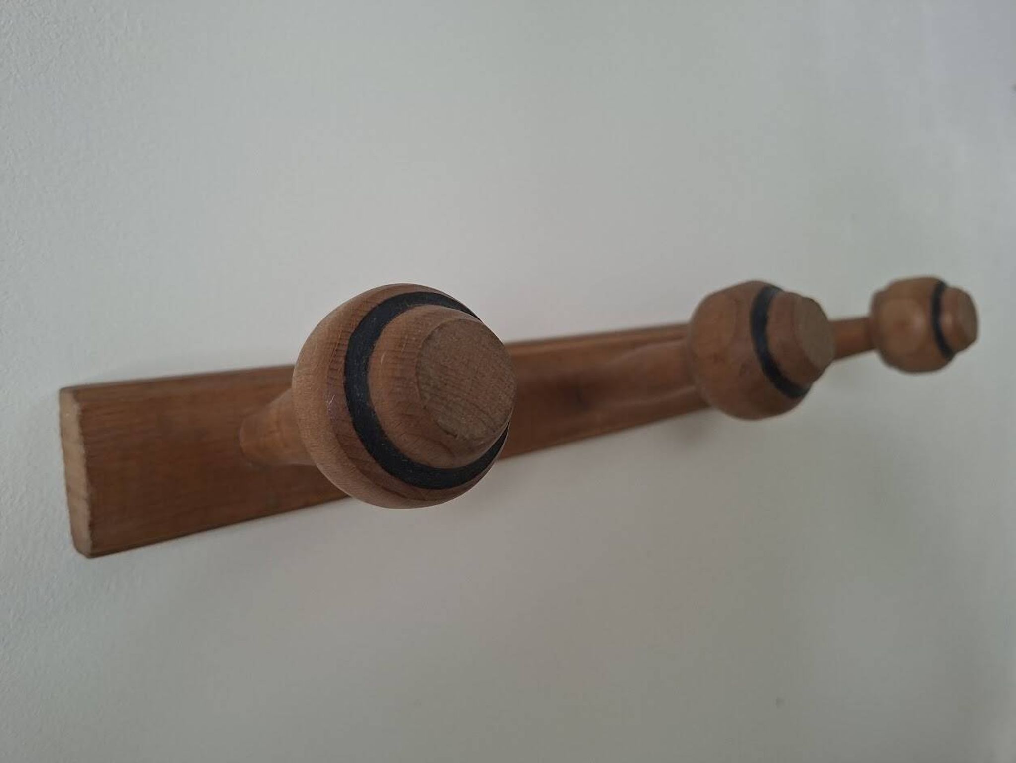 Porte manteau mural vintage en bois