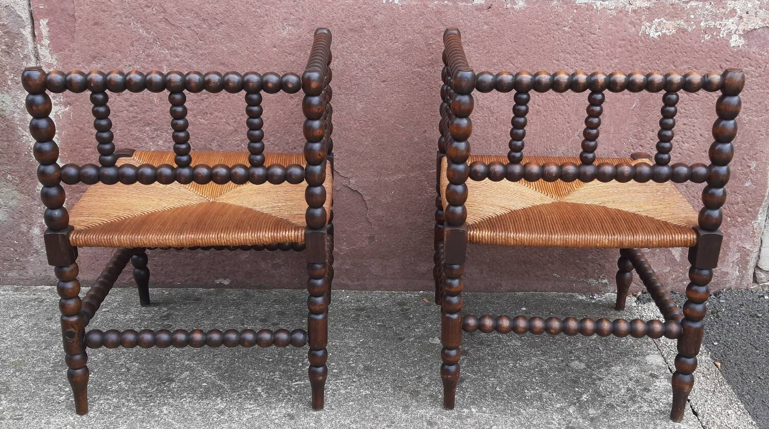 Pair of corner chairs or armchairs "fireplace corner" (Straw seat)
