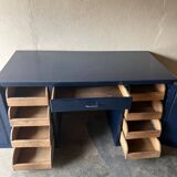 Old office from the 80s repainted in blue
