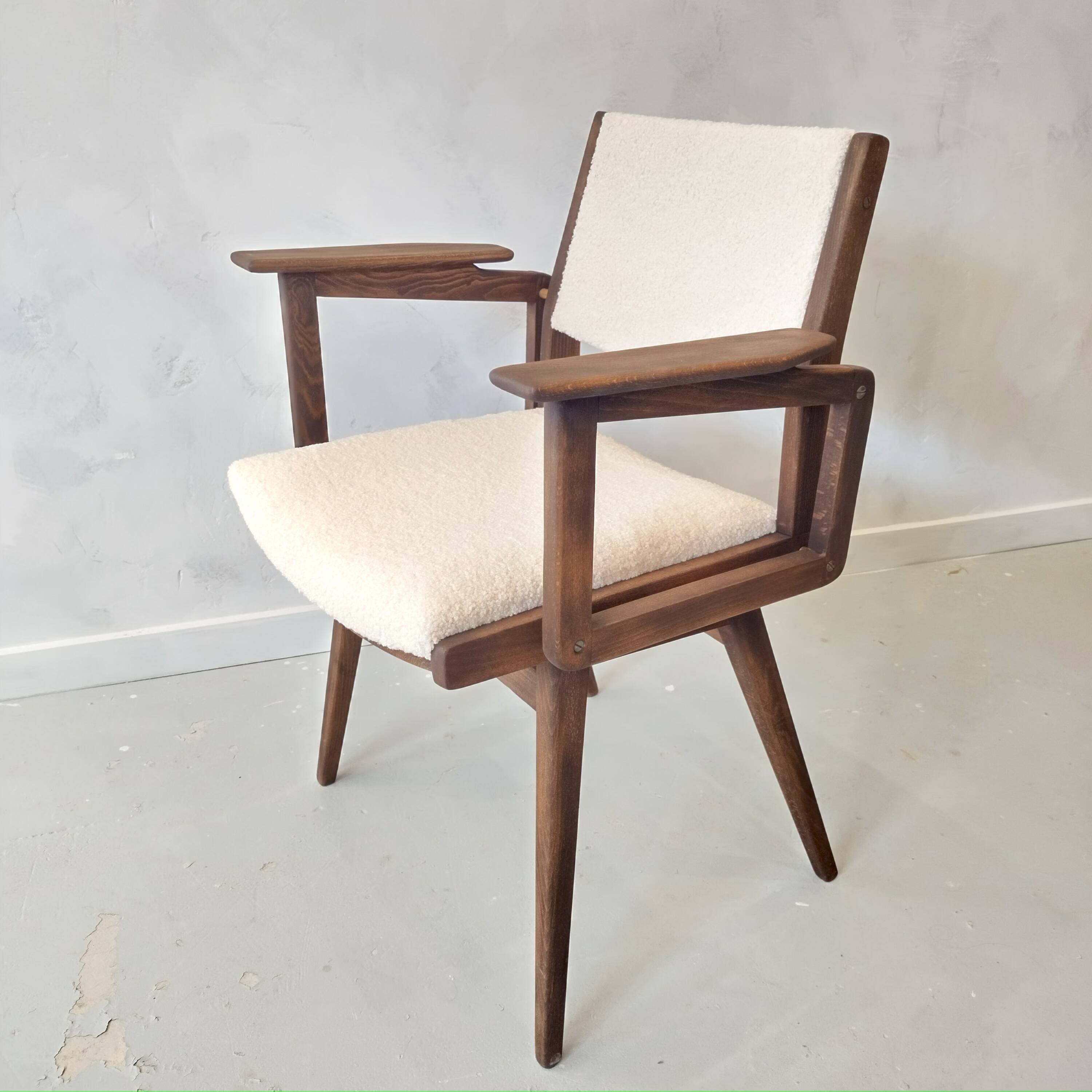 Bridge armchair