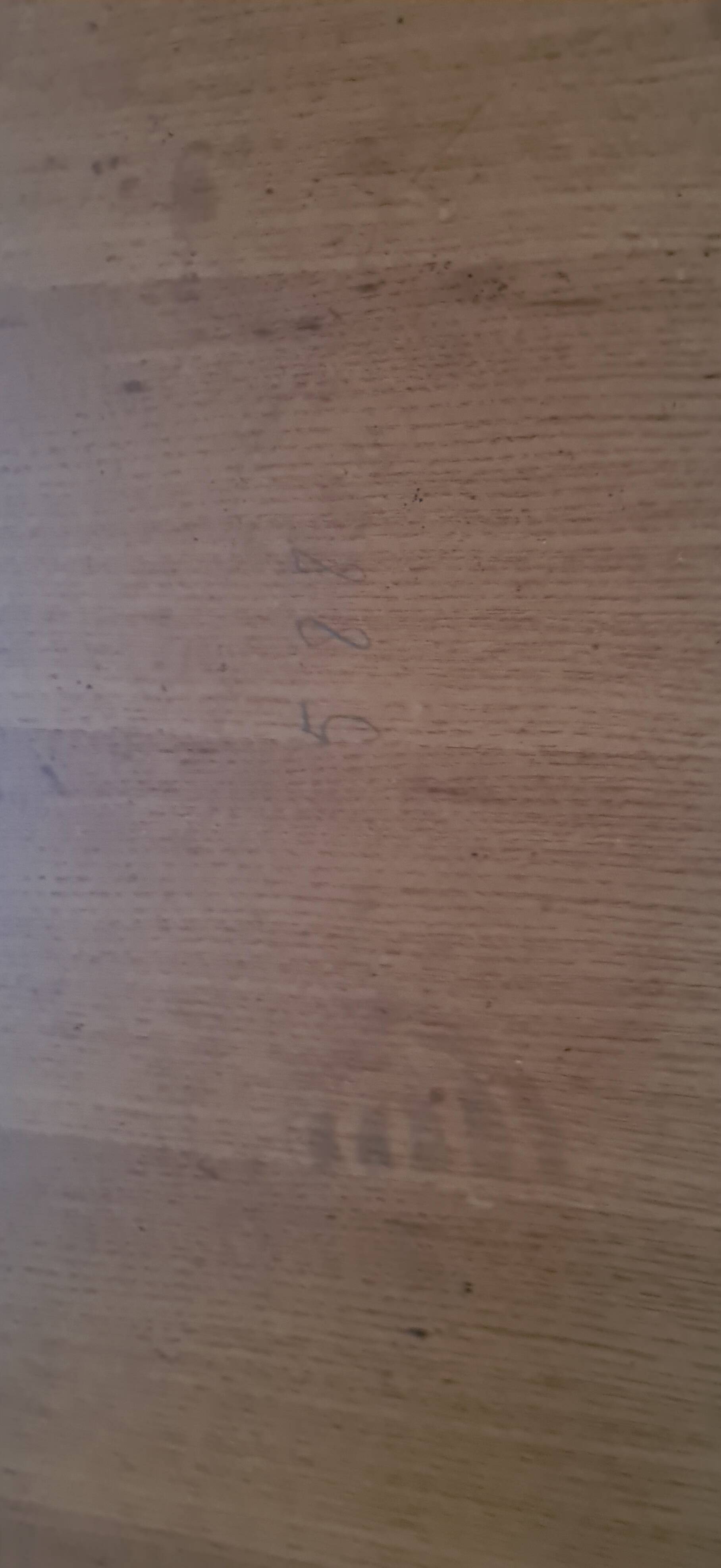 Table with extensions René Gabriel