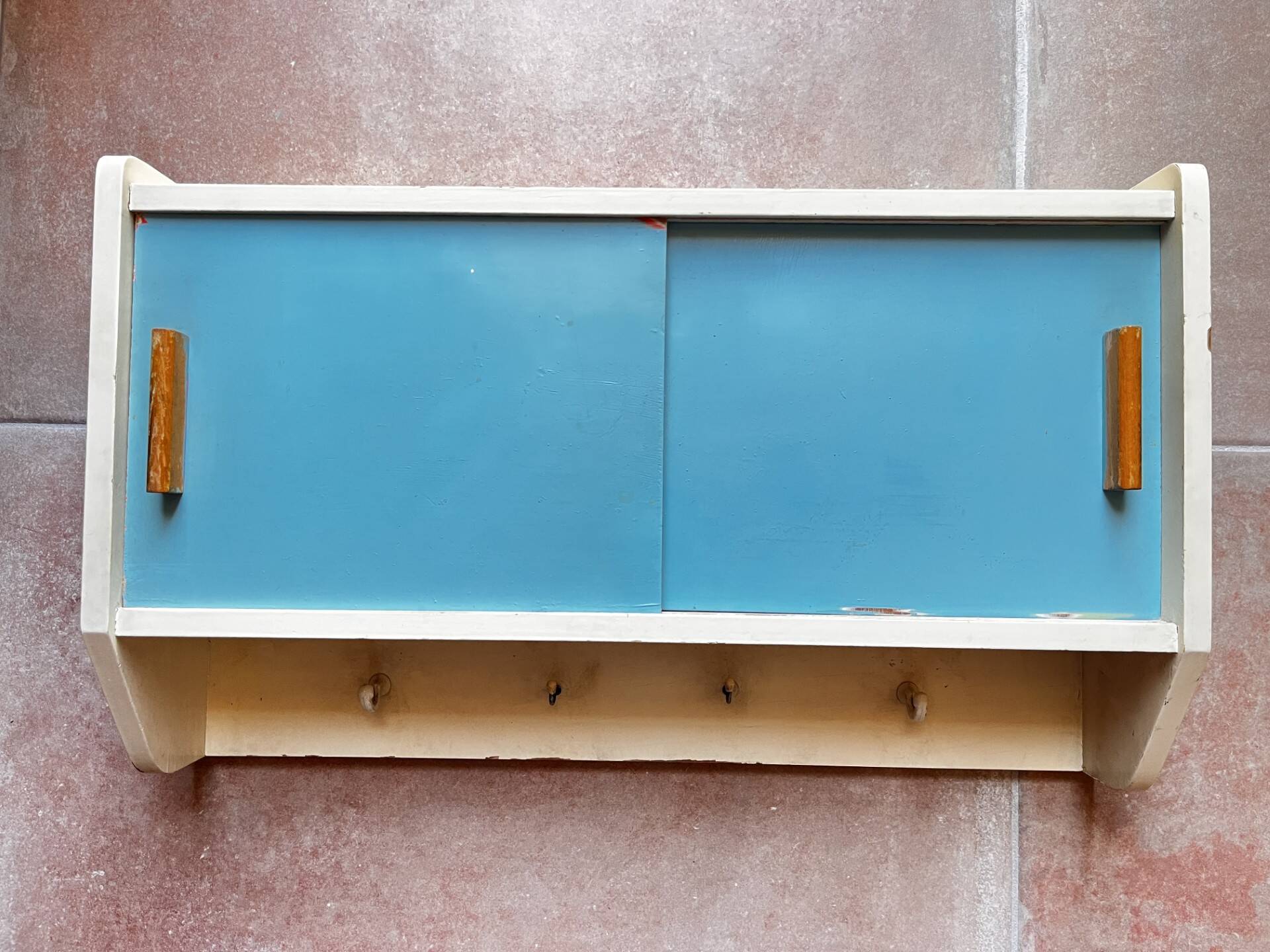 50s wall shelf