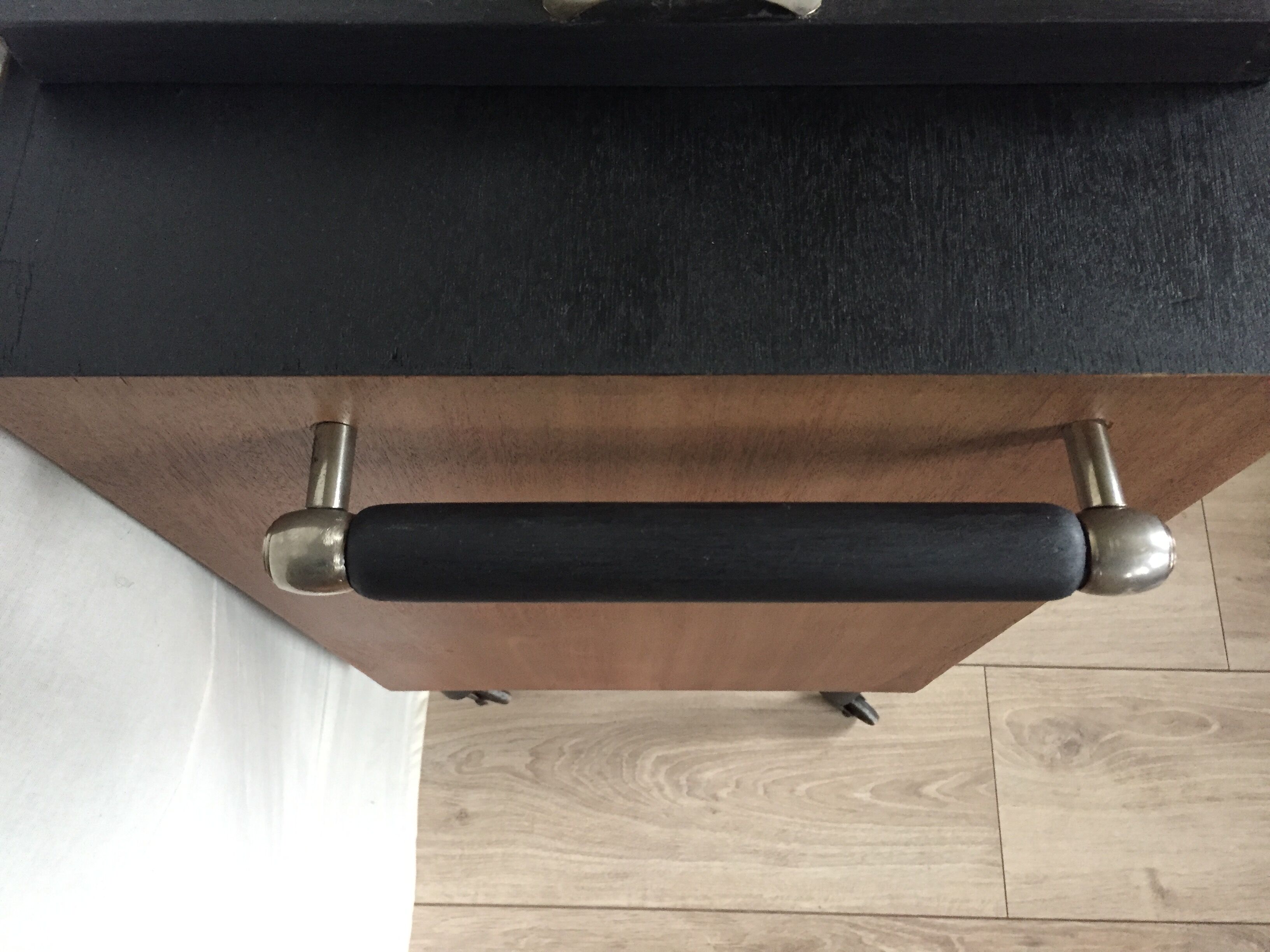 Bar year 30 removable tray