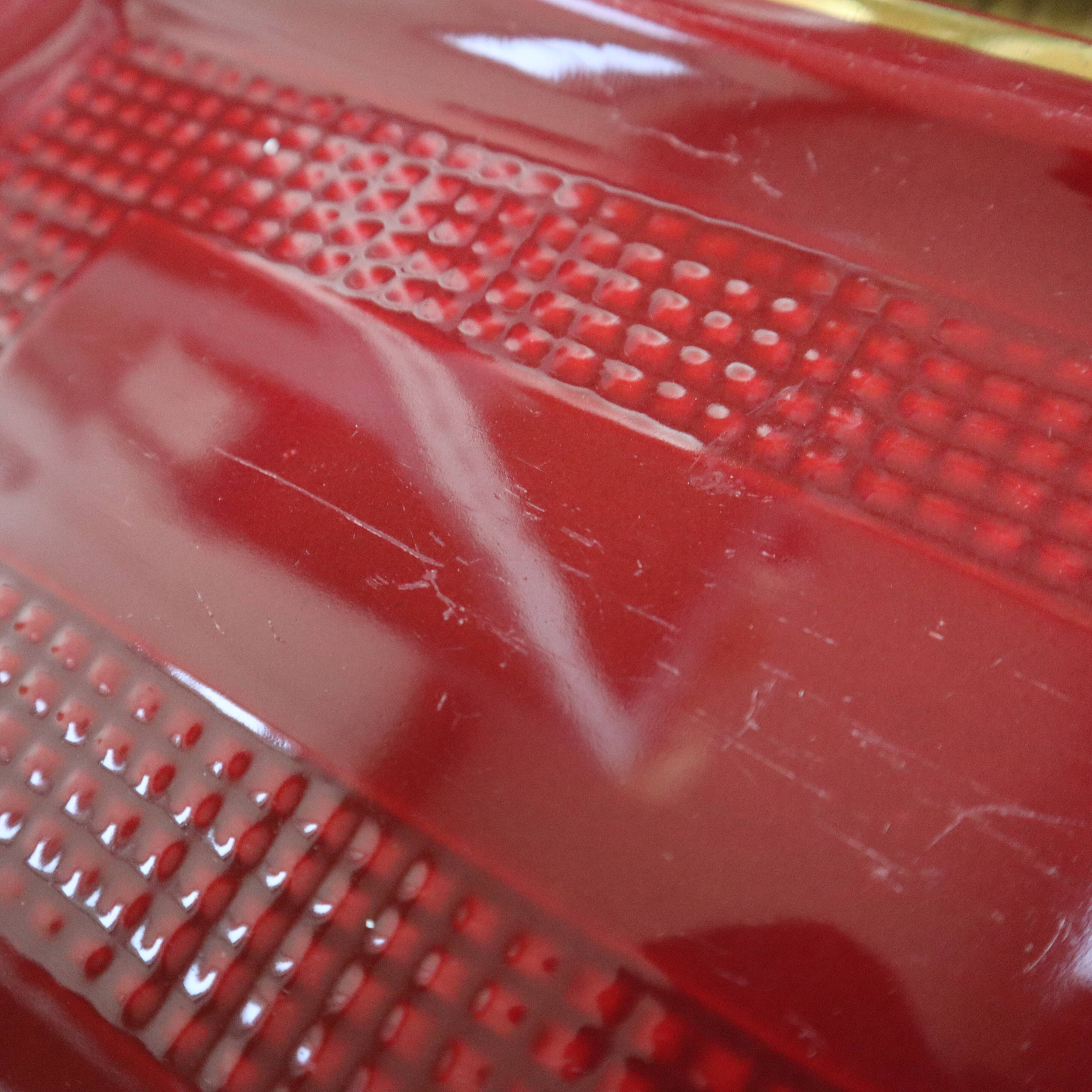 Saint Clément burgundy cake dish with gold trim