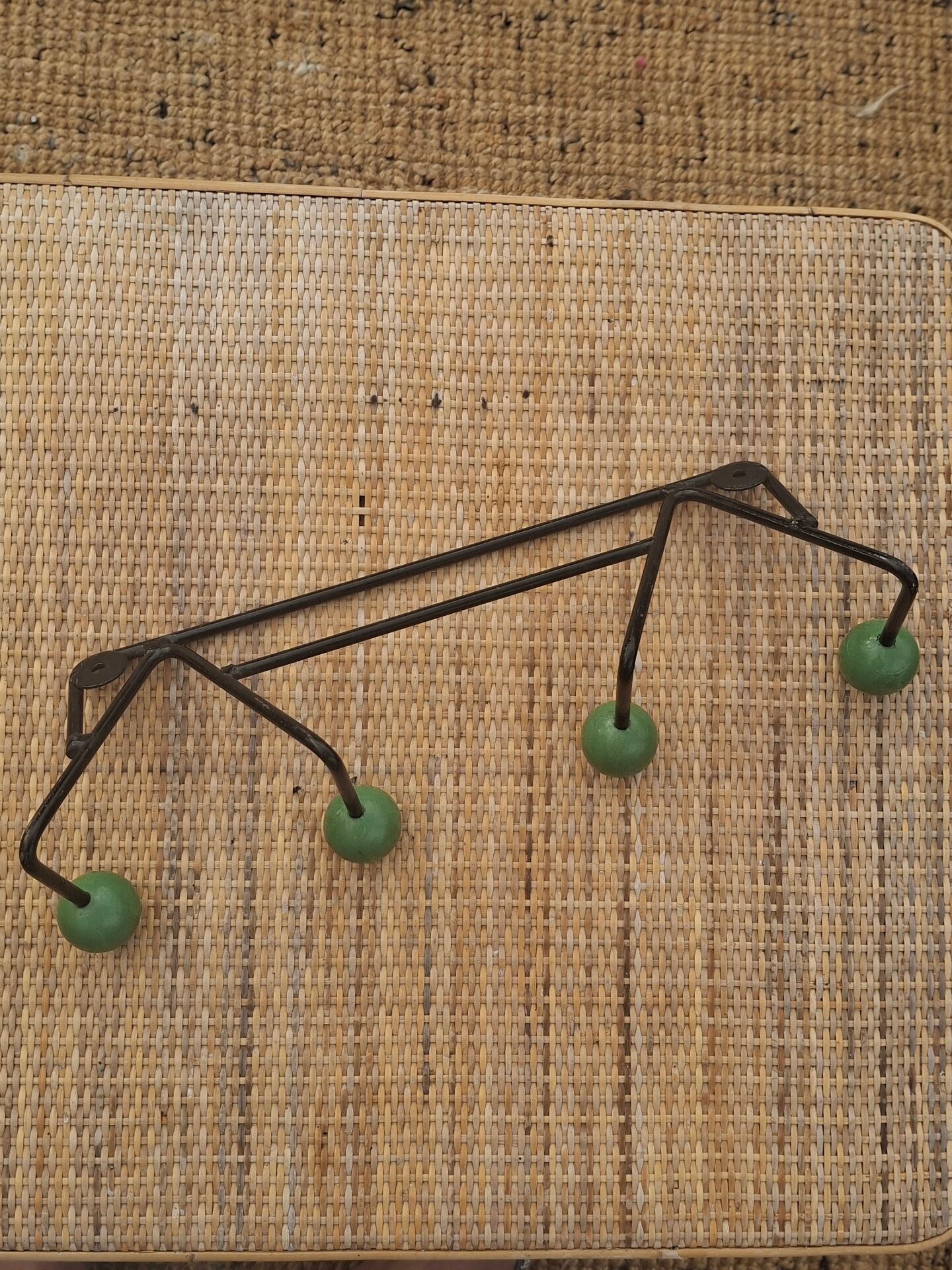Ball coat rack